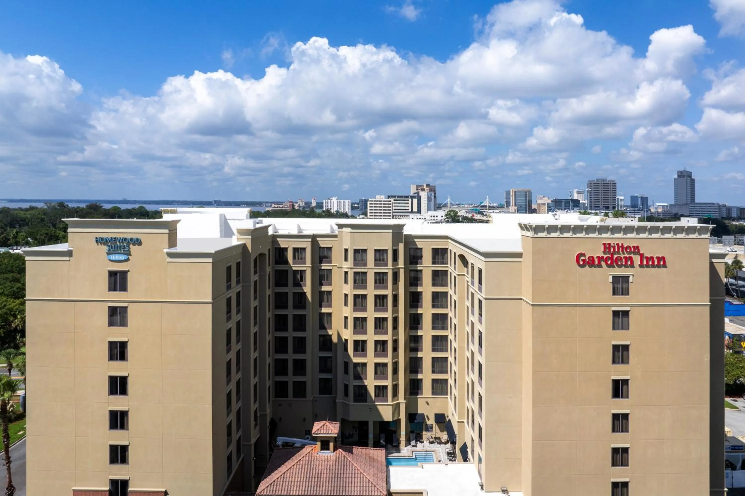 Property building in Hilton Garden Inn Jacksonville Downtown Southbank