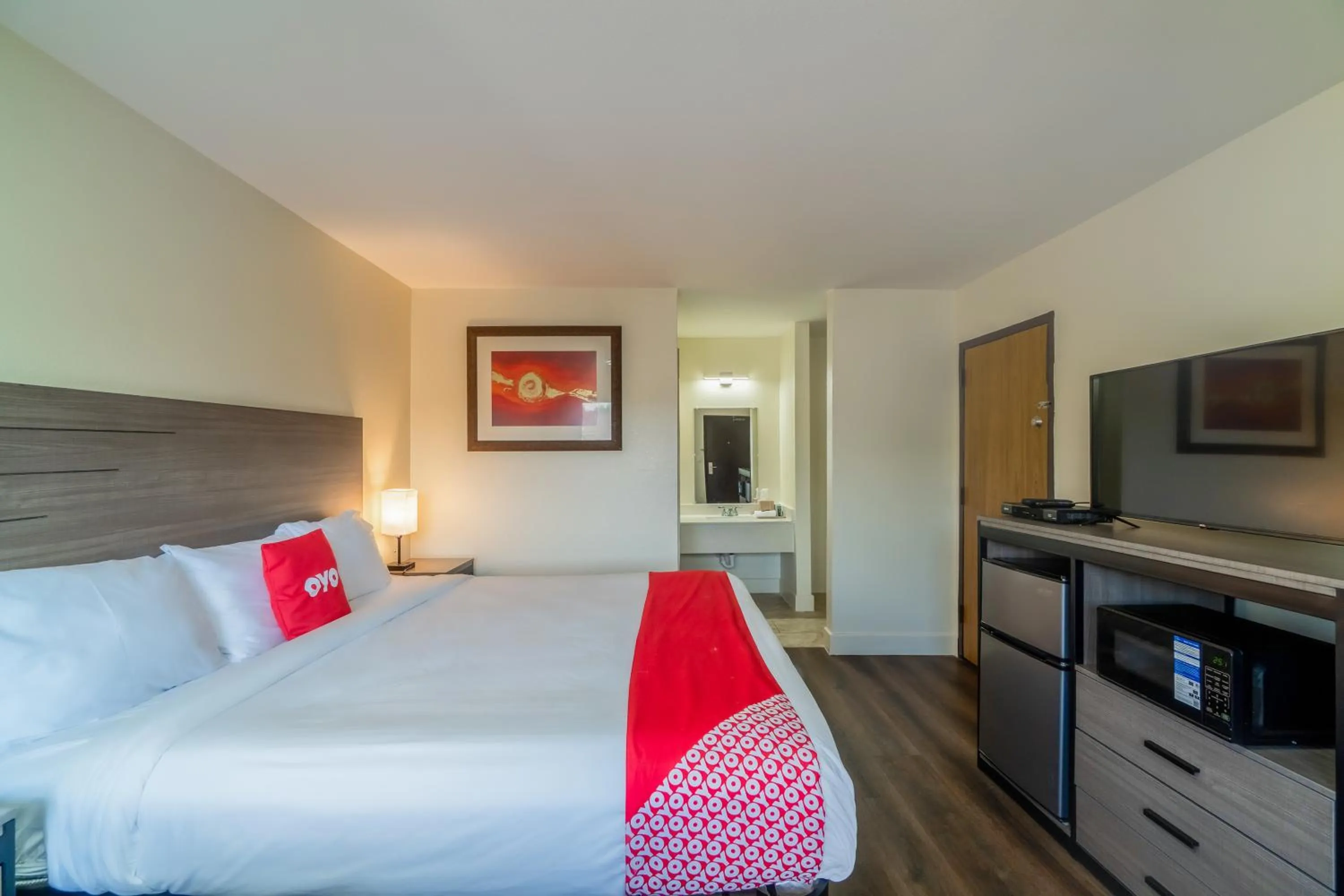 Bedroom, Bed in OYO Hotel Houston N Fm-1960 Champions TX