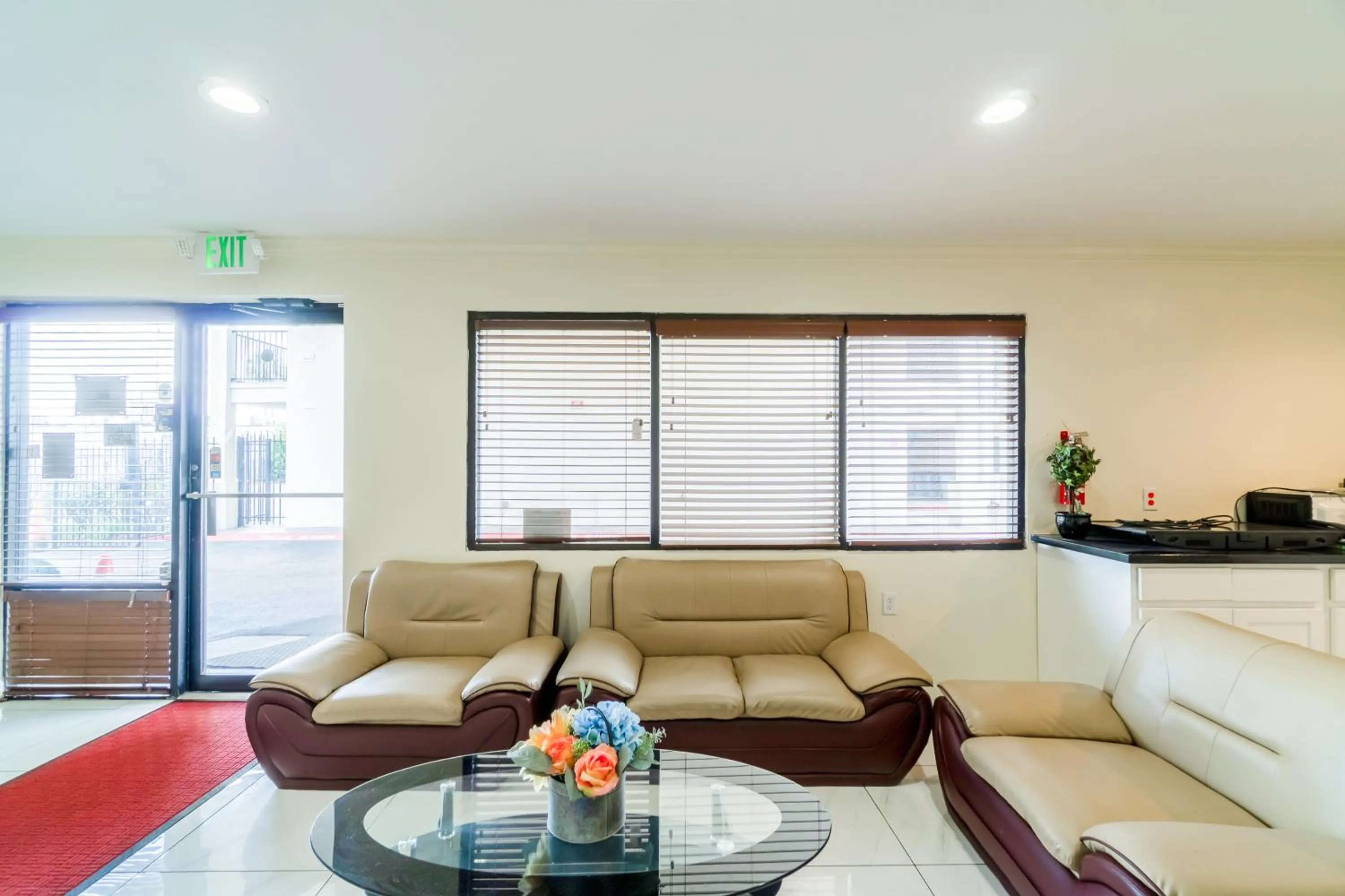 Lobby or reception in OYO Hotel Houston N Fm-1960 Champions TX