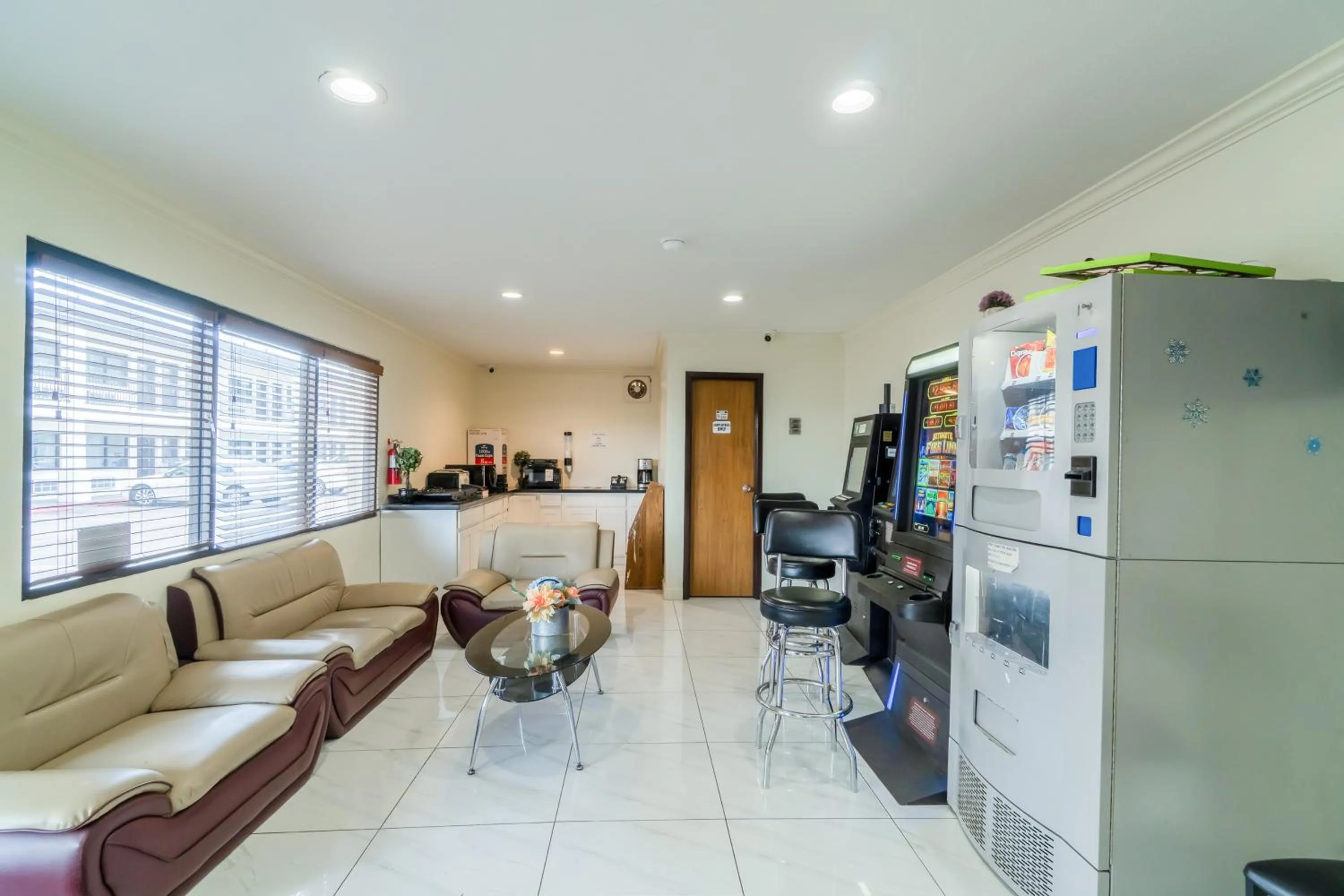 Lobby or reception in OYO Hotel Houston N Fm-1960 Champions TX