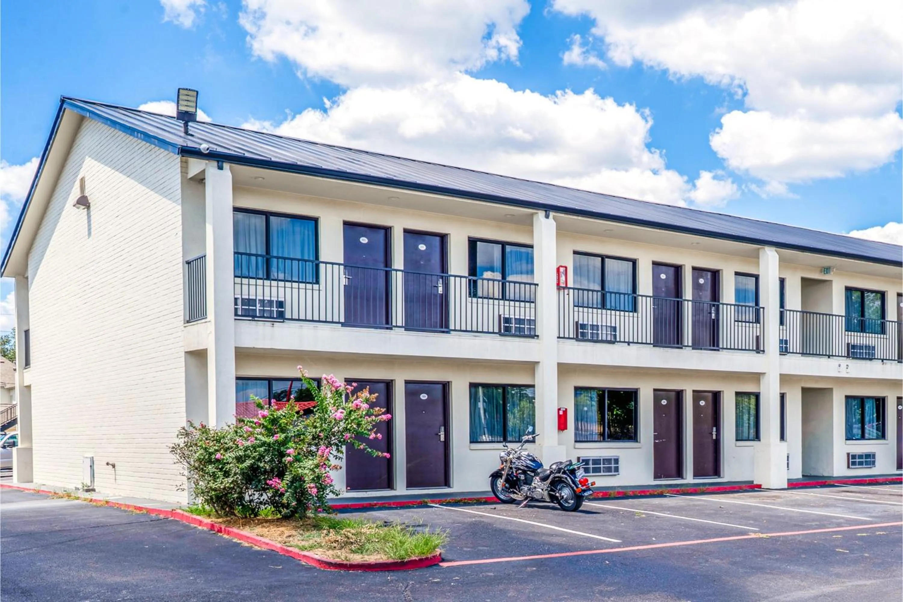 Facade/entrance in OYO Hotel Houston N Fm-1960 Champions TX