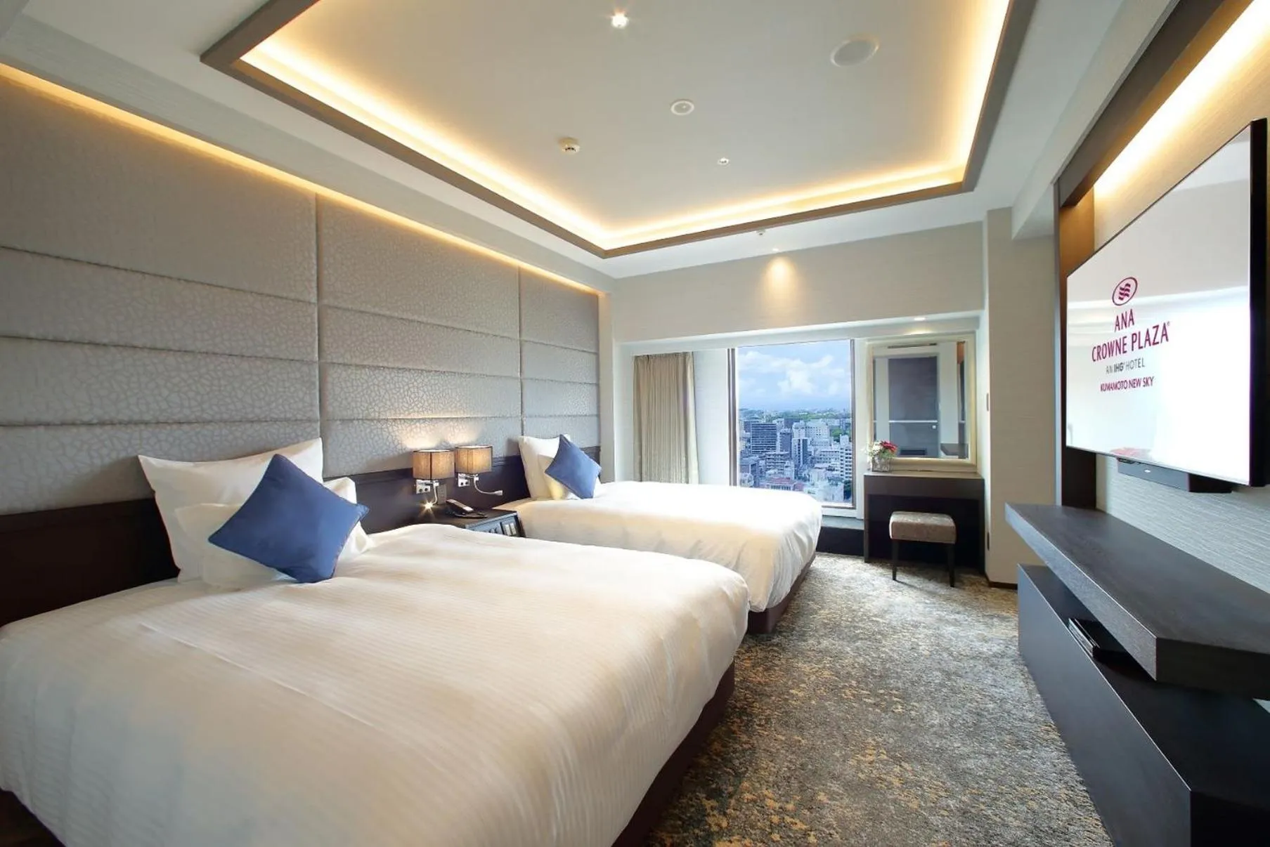 Photo of the whole room, Bed in ANA Crowne Plaza Kumamoto New Sky by IHG