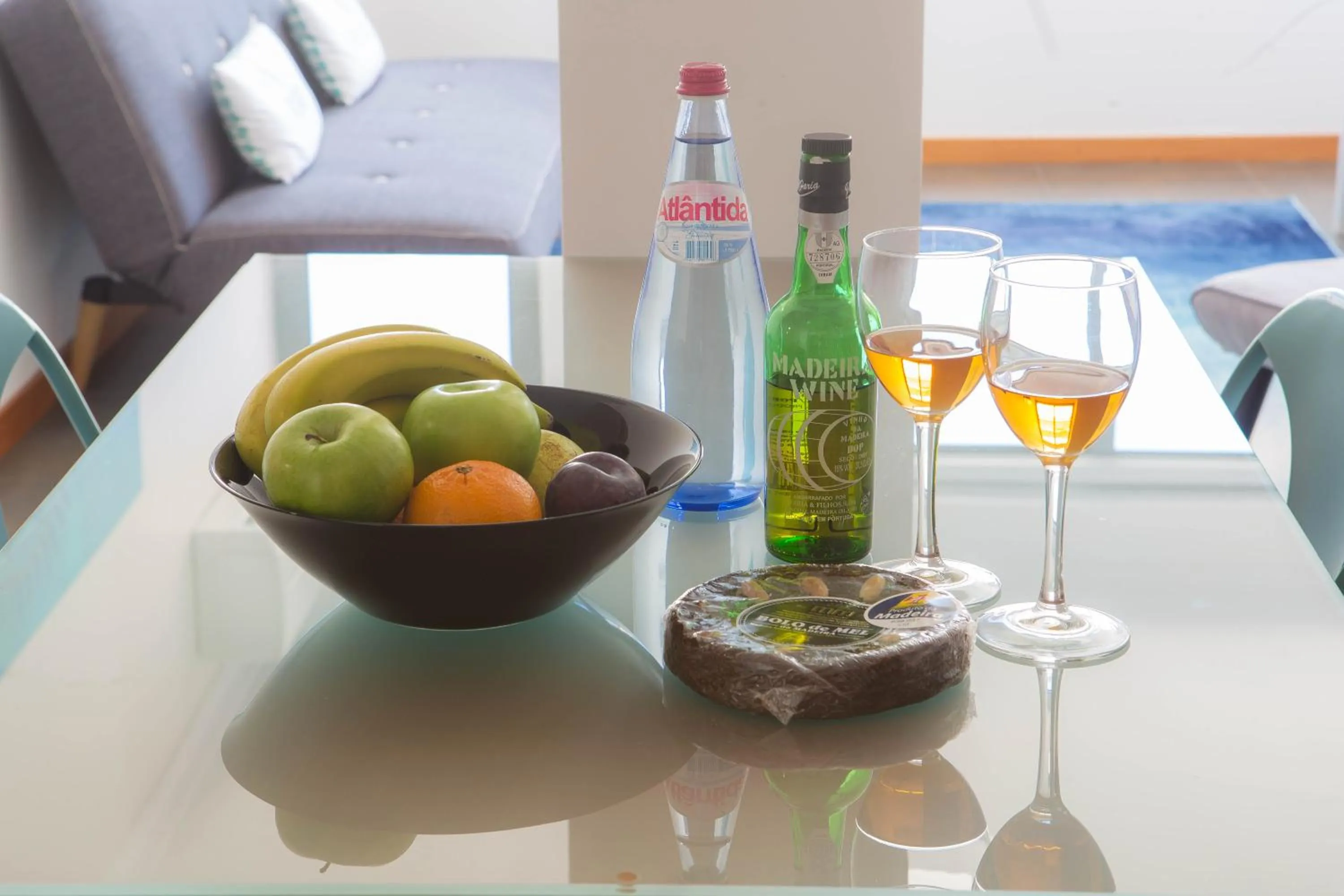 Food and drinks in Five Design Rooftop by Storytellers