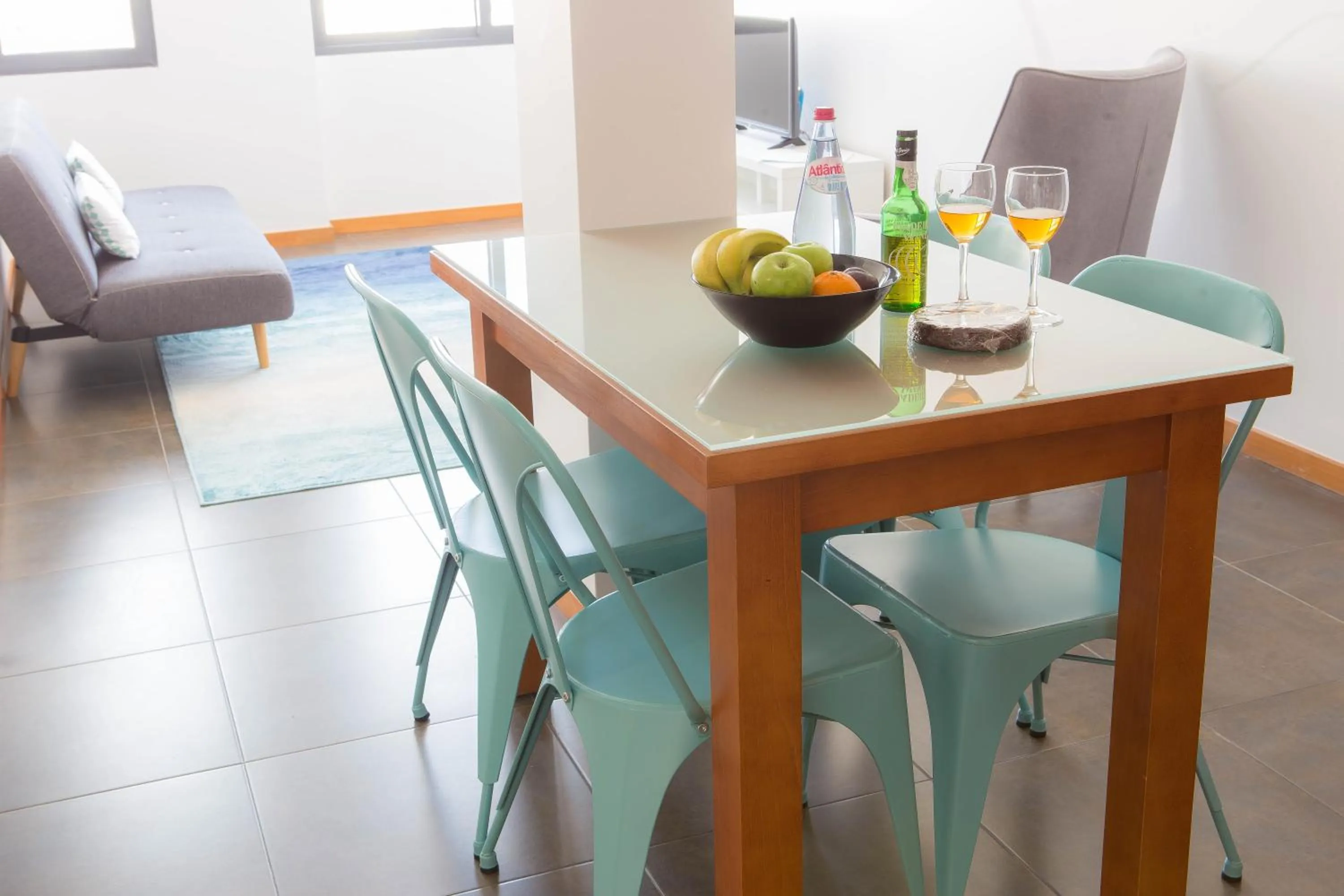 Dining area in Five Design Rooftop by Storytellers