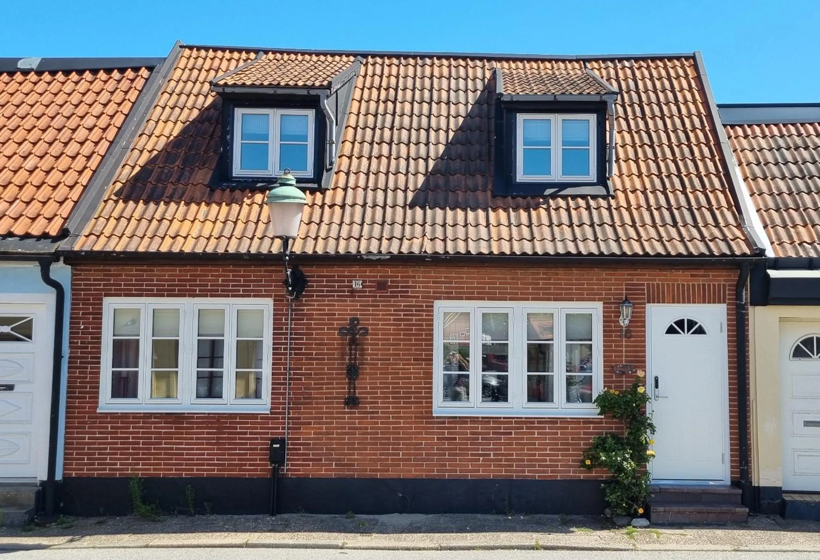 Two-Bedroom Townhouse - single occupancy in Charming townhouse