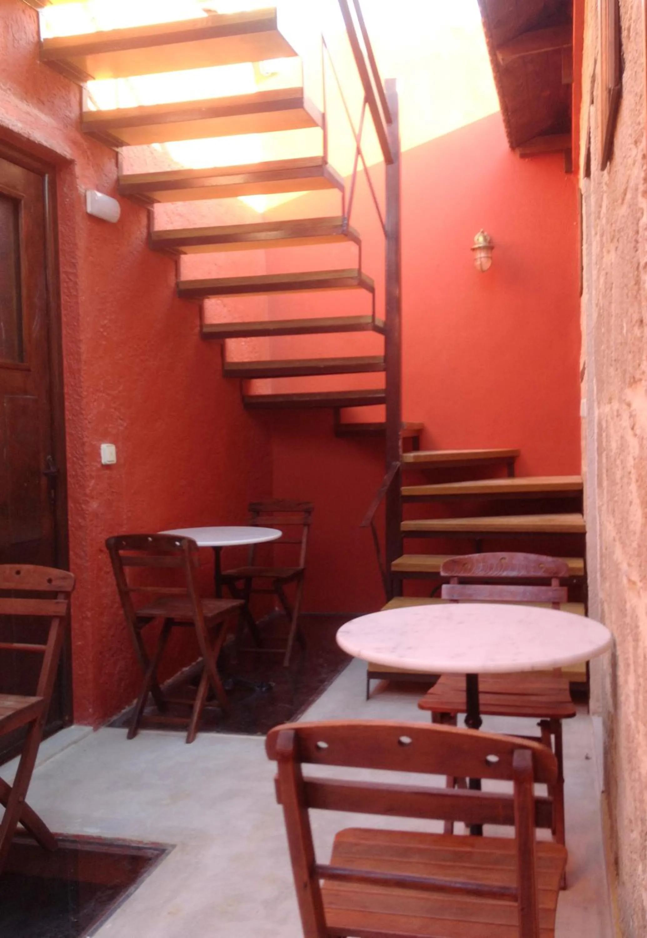 Property building in Auberge 32 Old Town