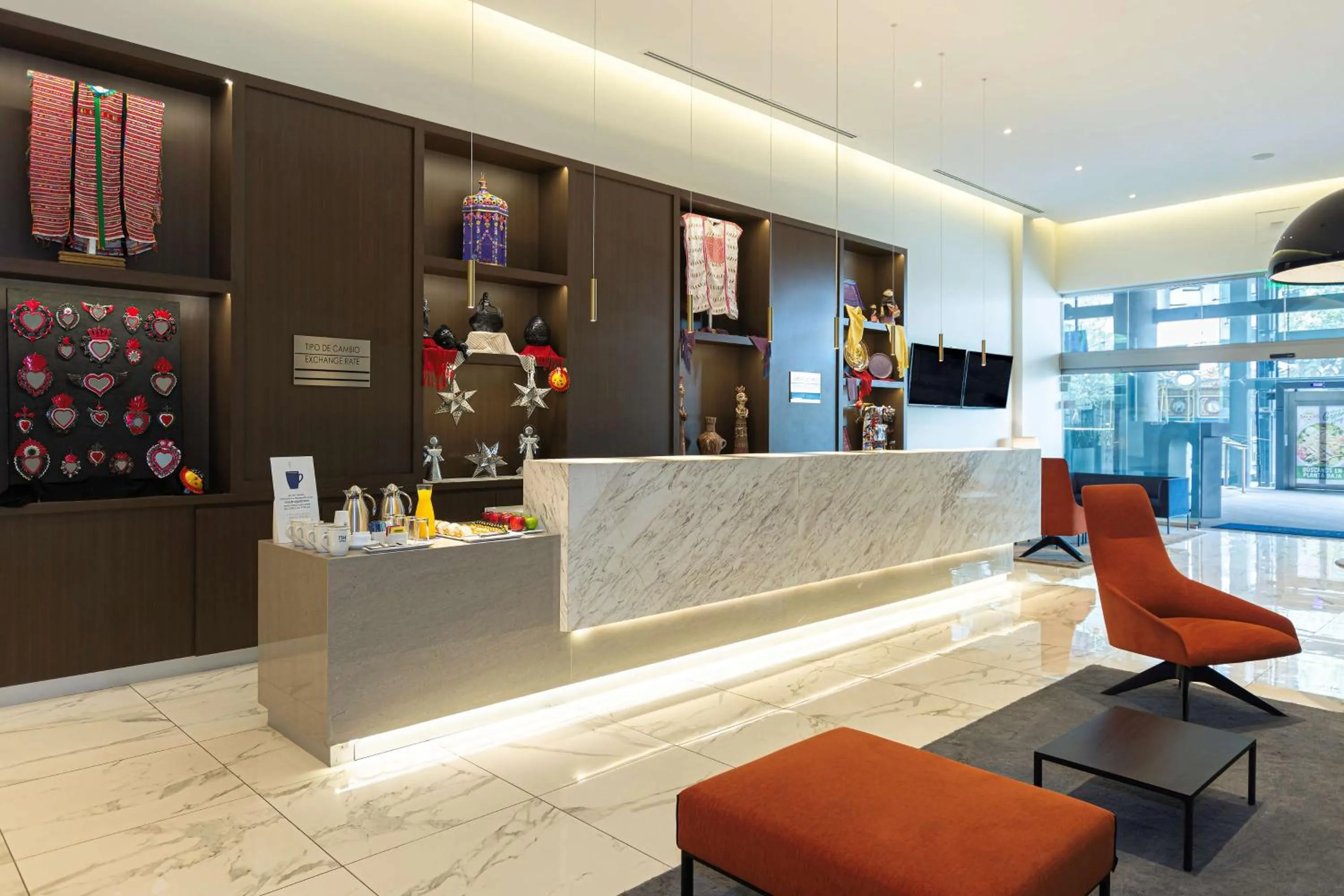 Lobby or reception in NH Monterrey La Fe