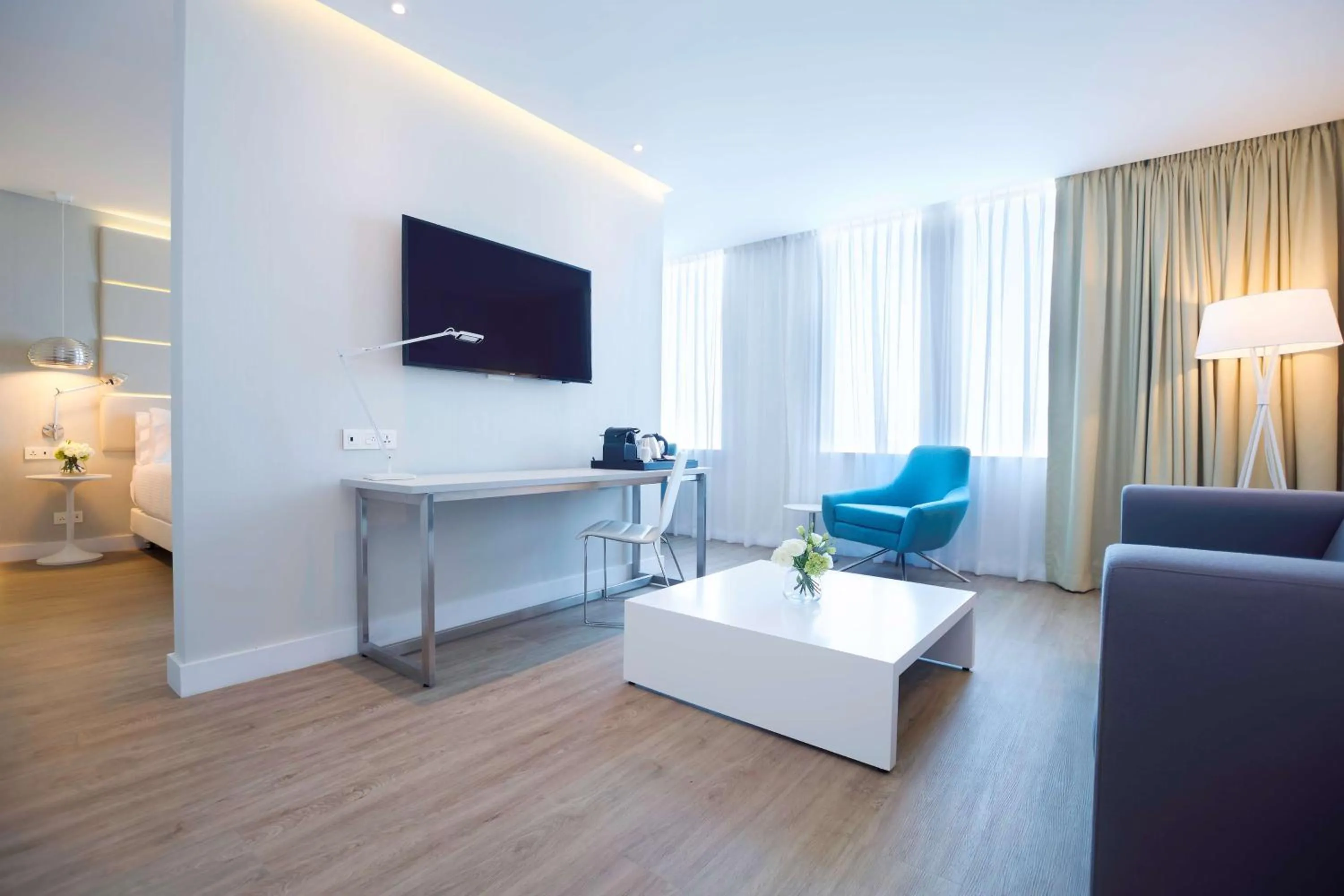 Photo of the whole room in NH Monterrey La Fe