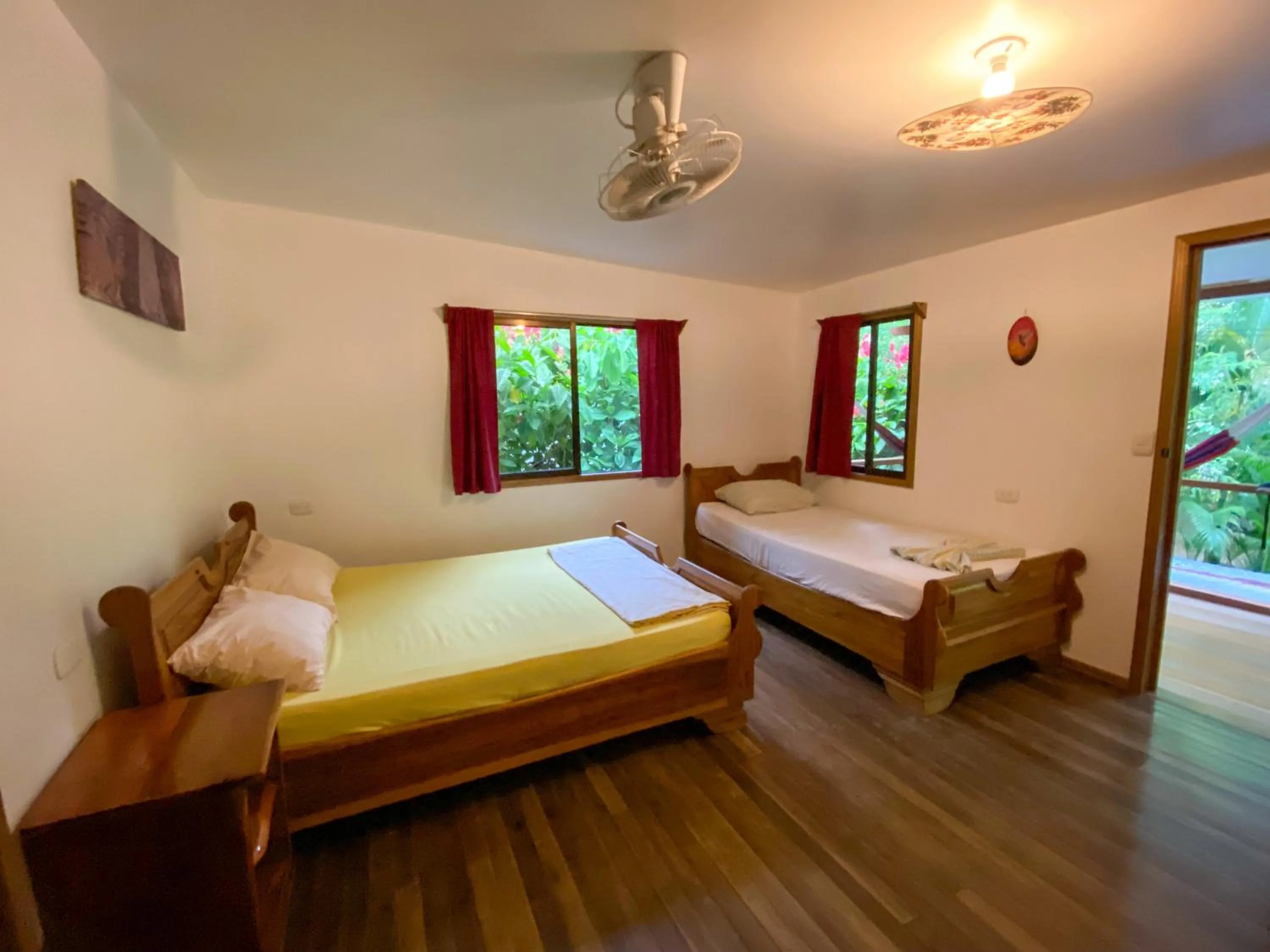 Standard Double or Twin Room with Balcony in La Ruka Hostel