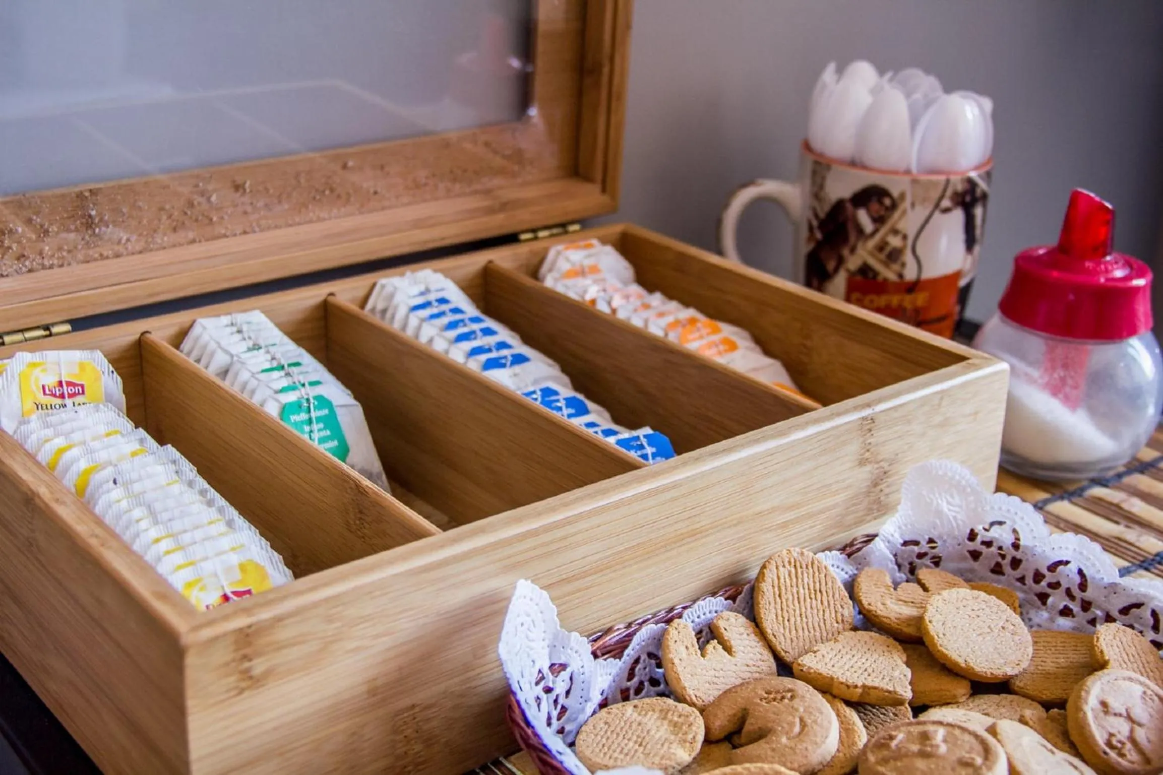 Coffee/tea facilities in Alba Hotel