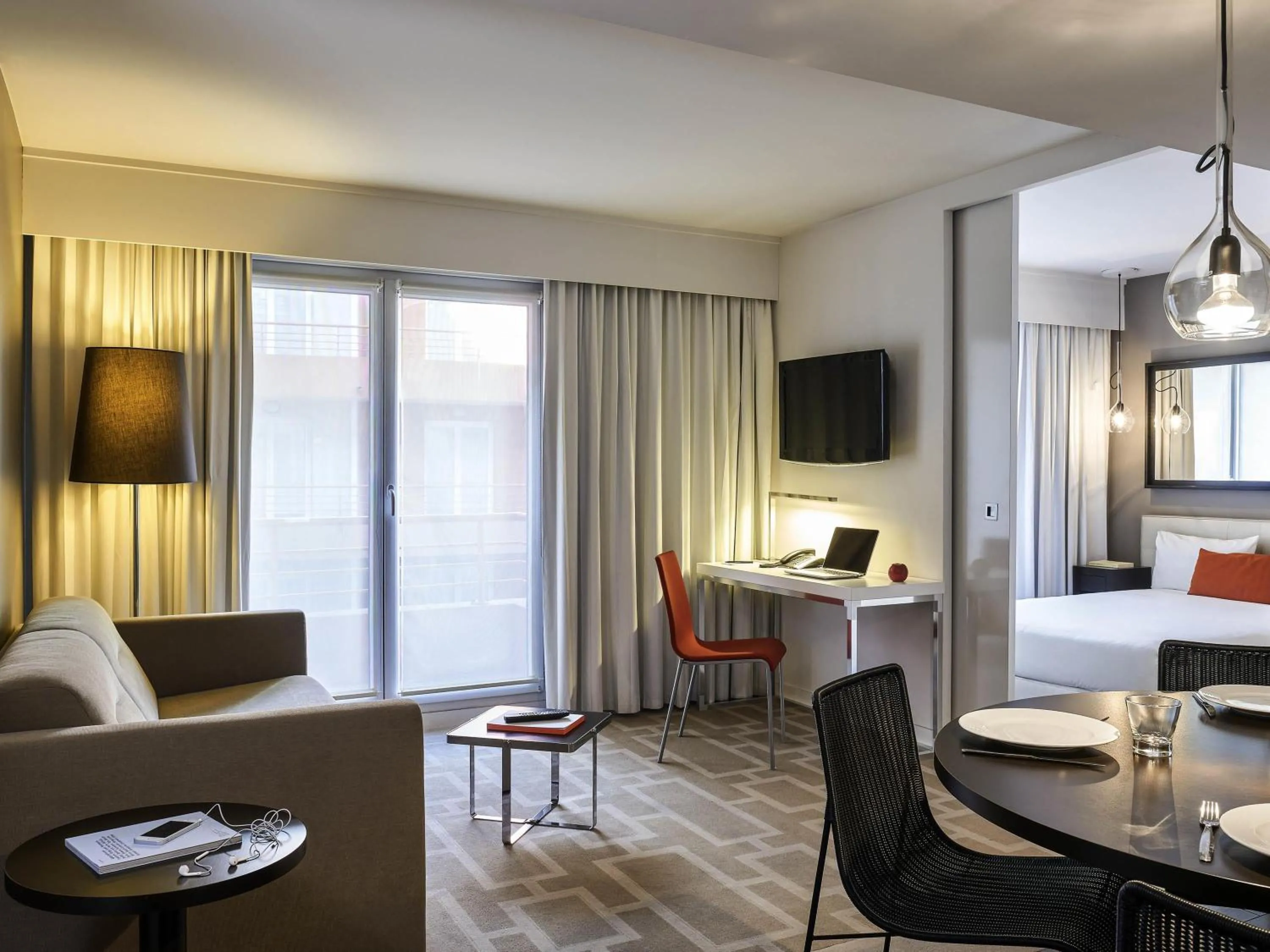 Bedroom, Bed in Adagio Nice Centre