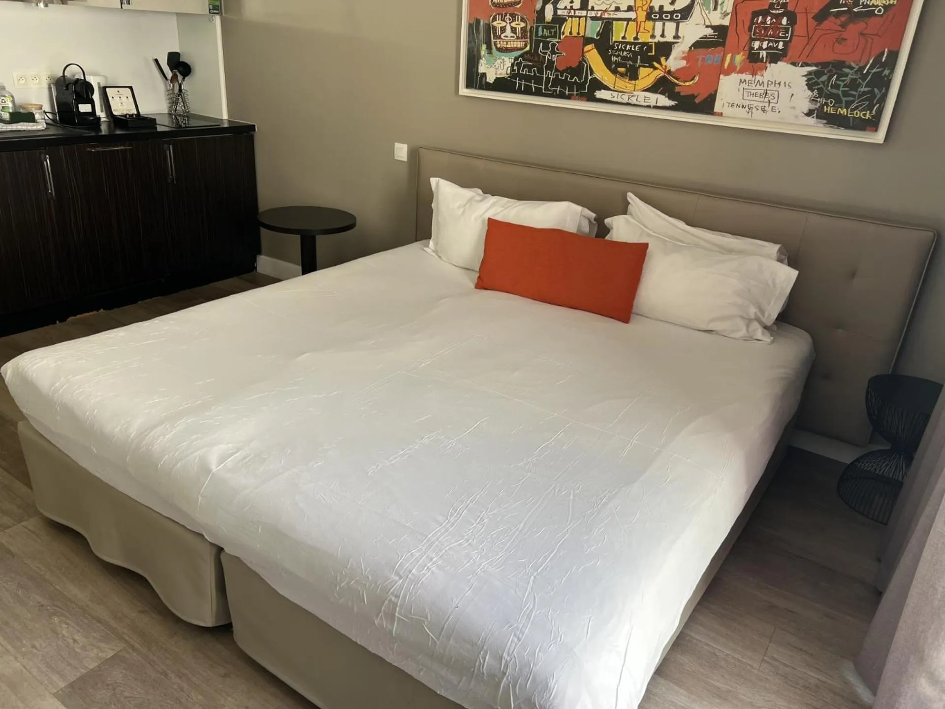 Bed in Adagio Nice Centre