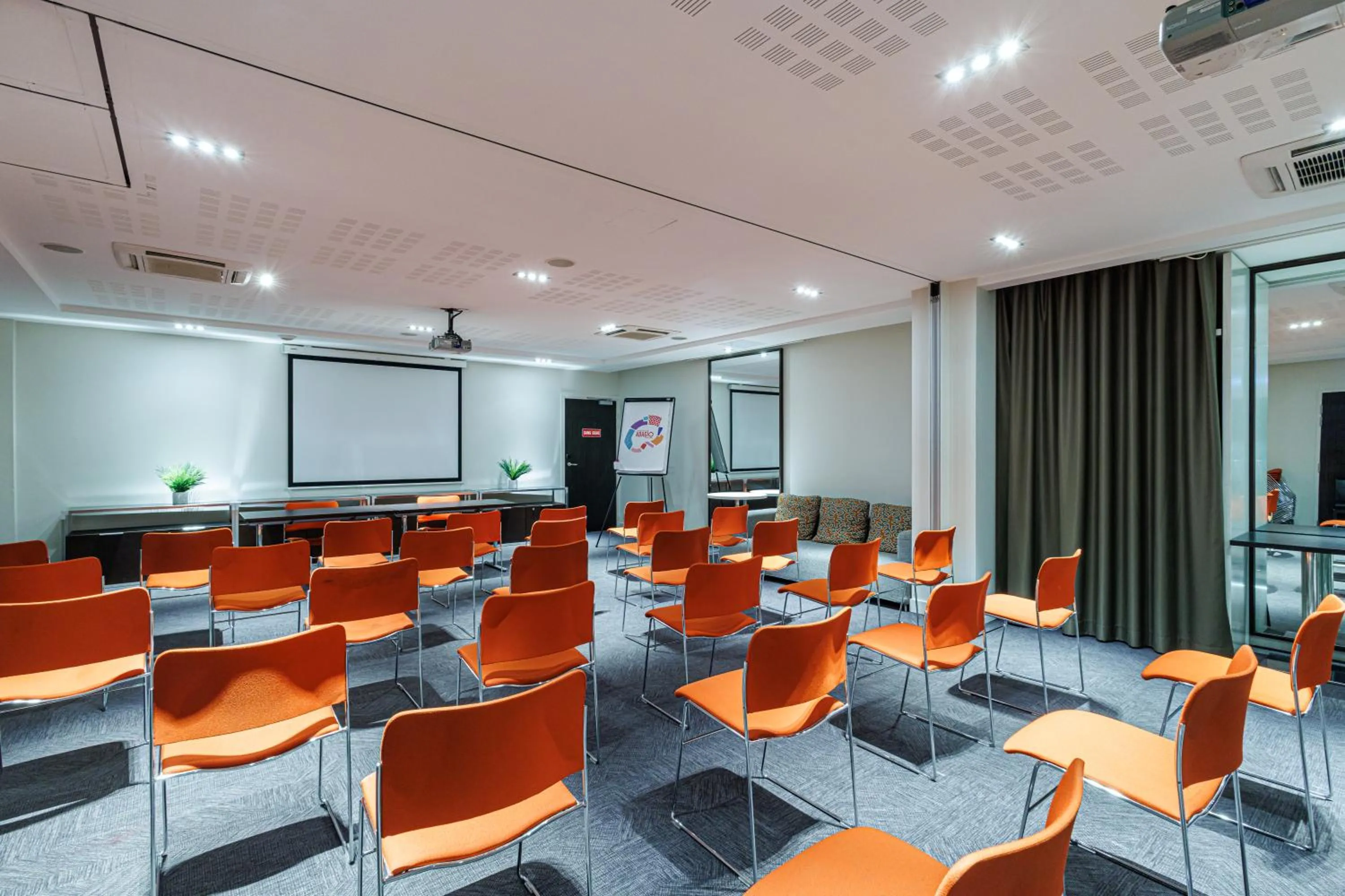 Meeting/conference room in Adagio Nice Centre