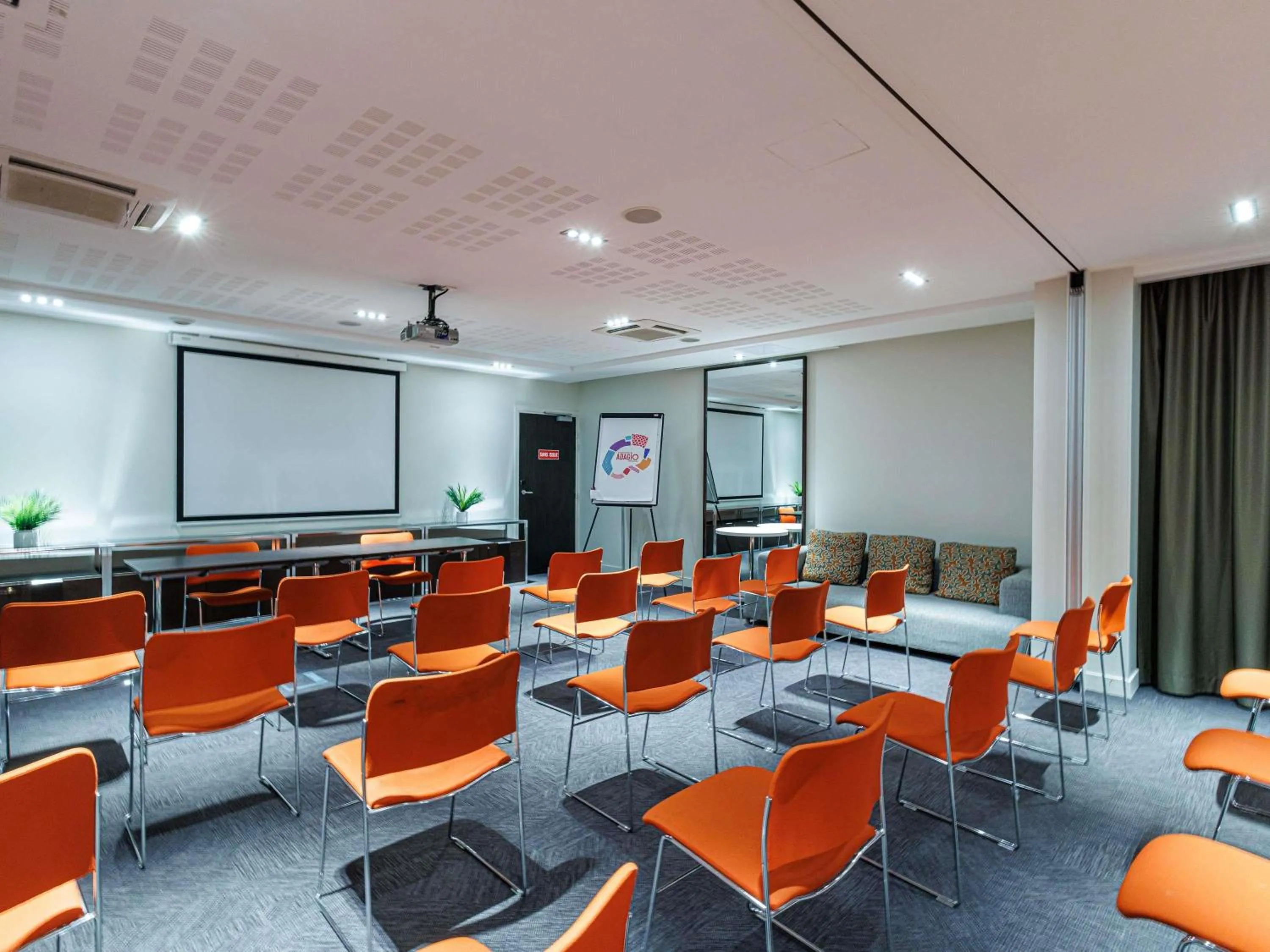 Meeting/conference room in Adagio Nice Centre