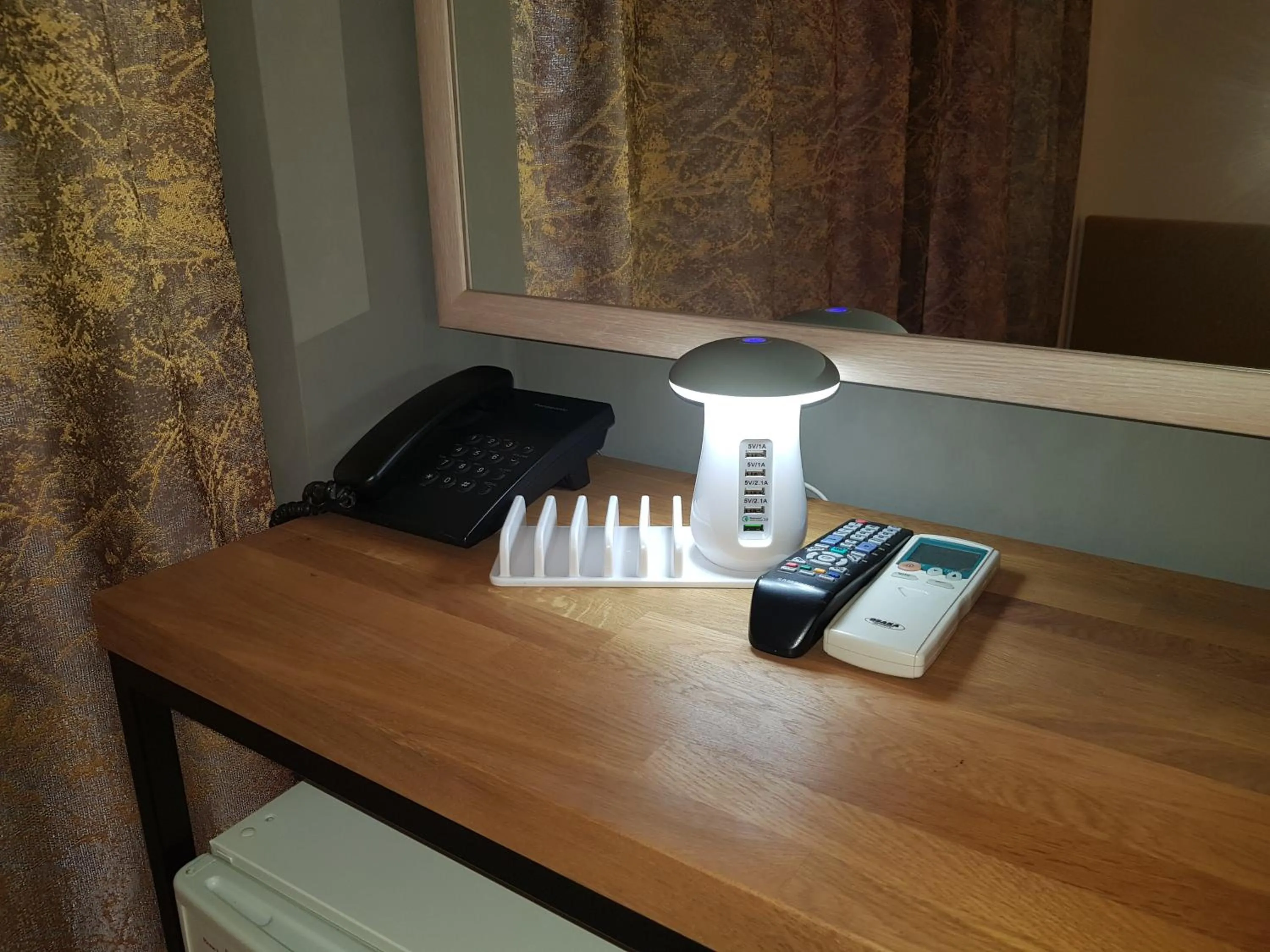 TV and multimedia in Tintyava Park Hotel