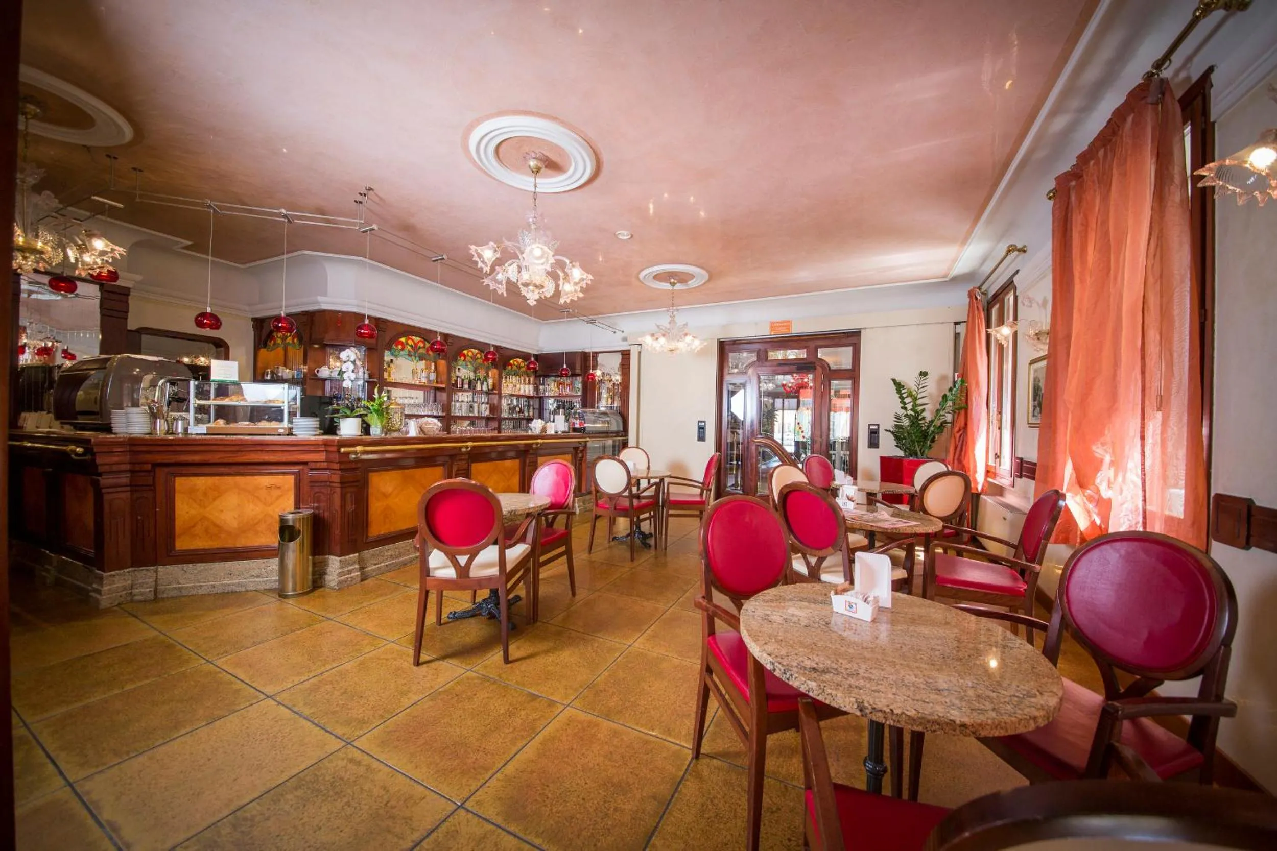 Lounge or bar in Hotel Spessotto