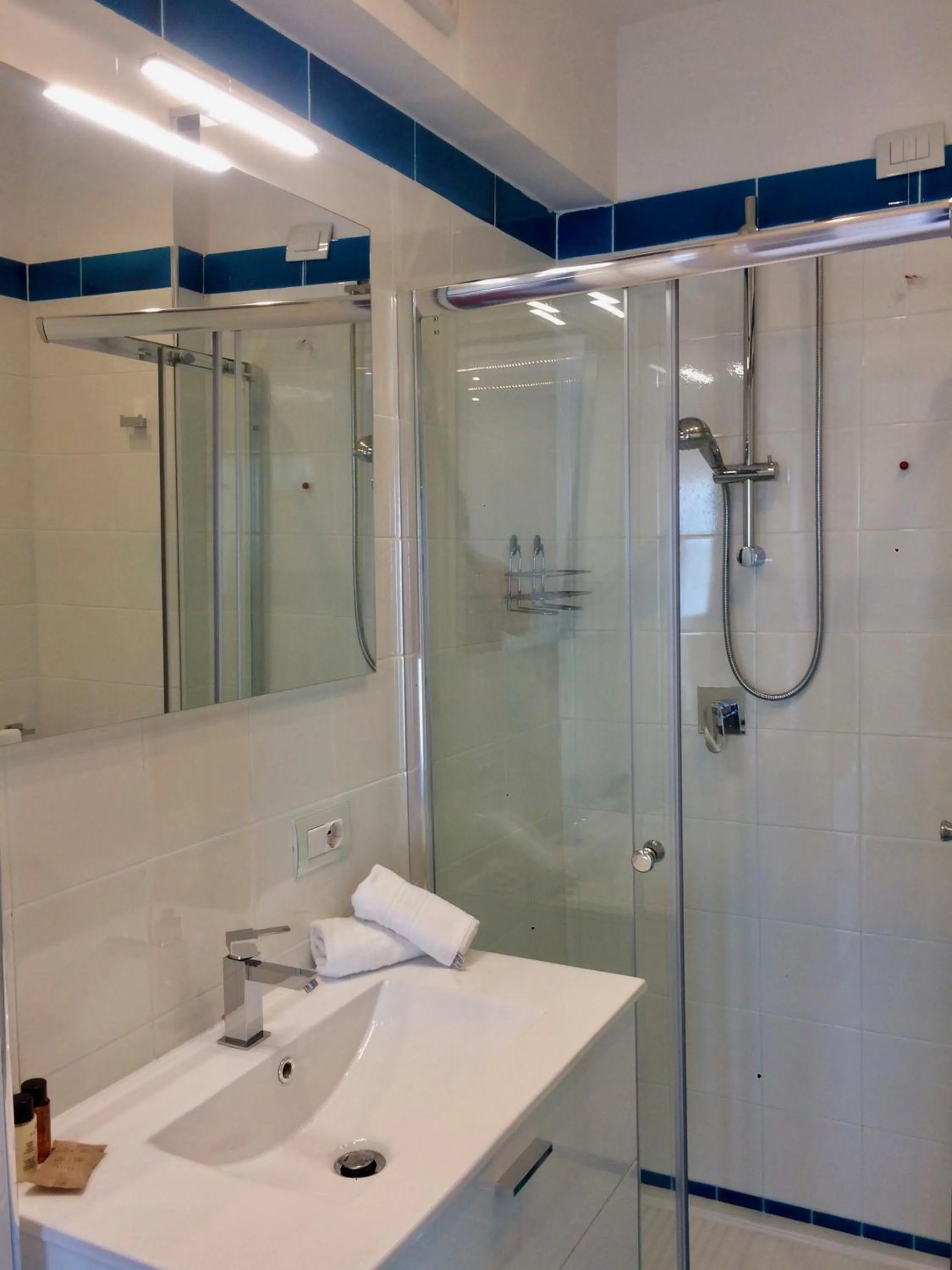Shower in Klaton Beach Hotel