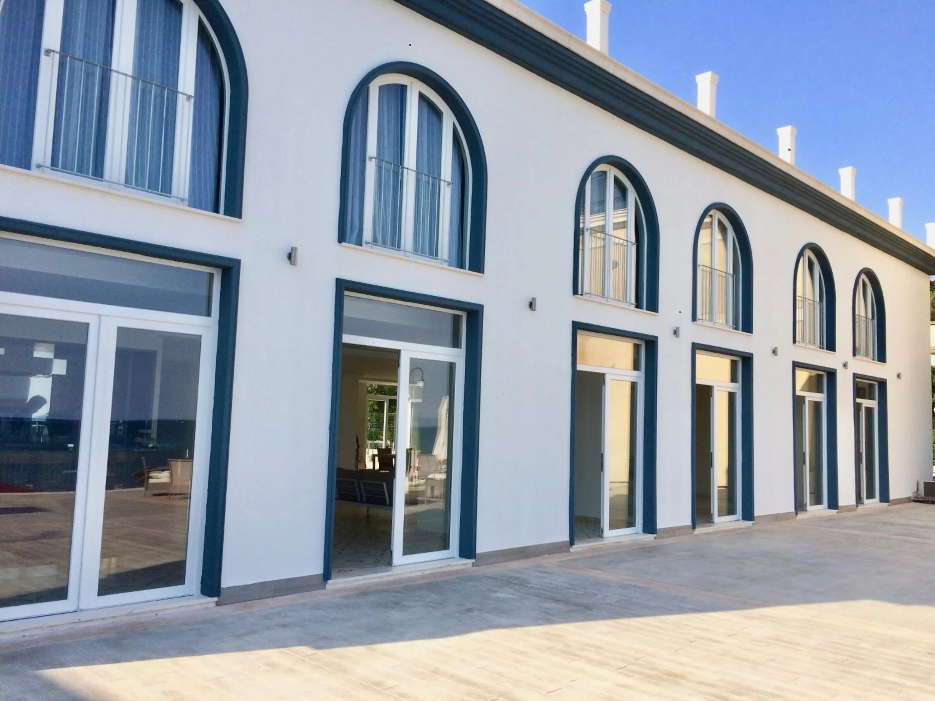 Property building in Klaton Beach Hotel