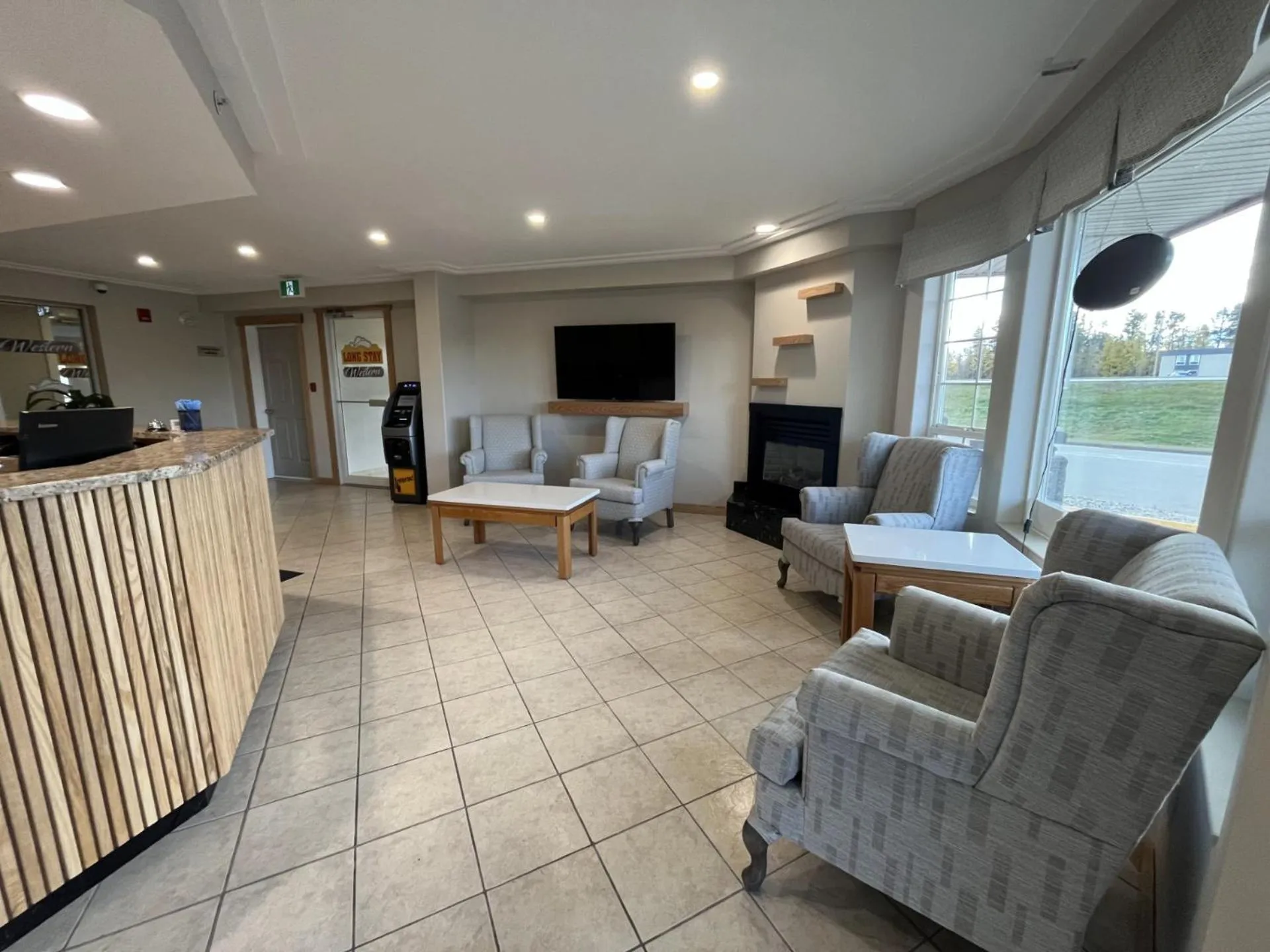 Lobby or reception in Western Budget Motel #1 & 2 Whitecourt
