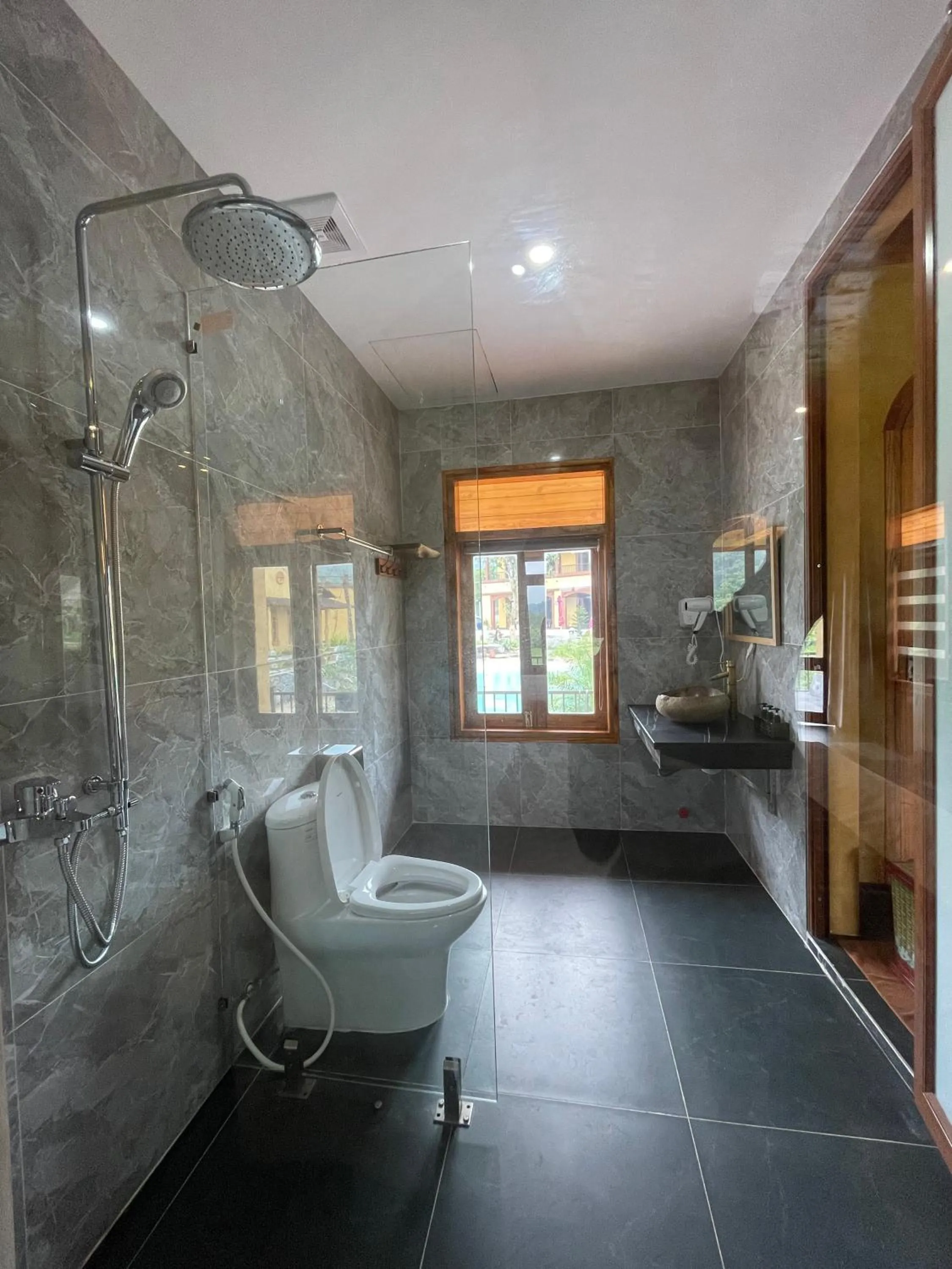 Shower in Wings Ha Giang Loop Bungalow