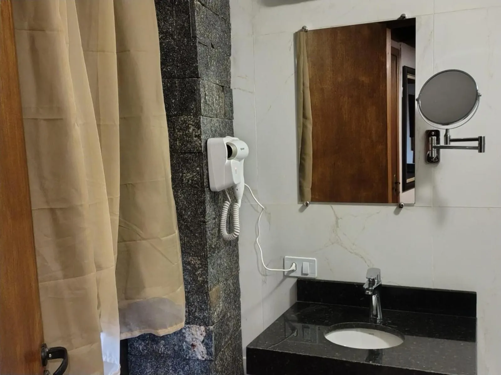 Casarão da Ducha hotel concept