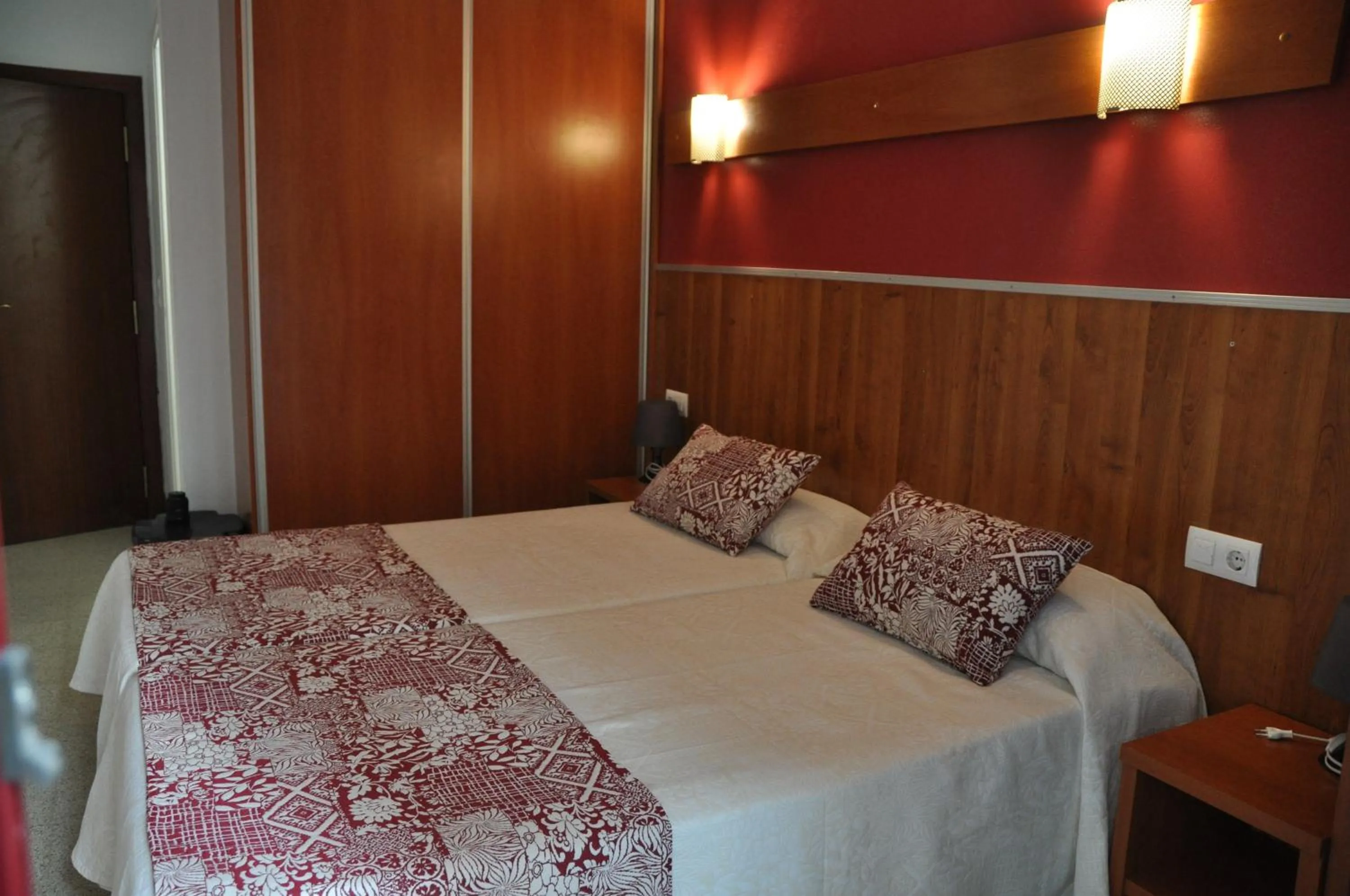 Bed in Hostal - Pensión El Amigo