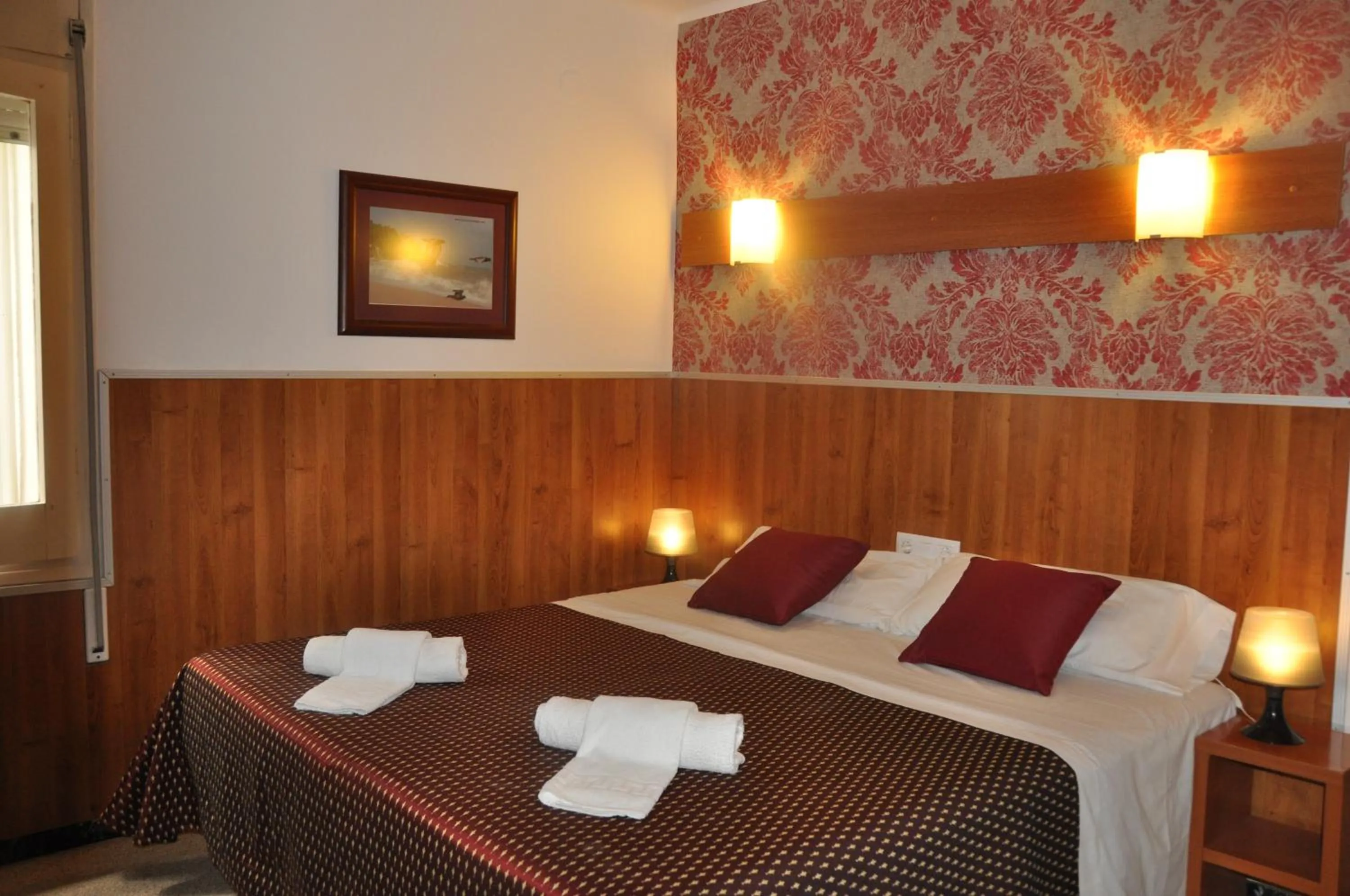 Bed in Hostal - Pensión El Amigo