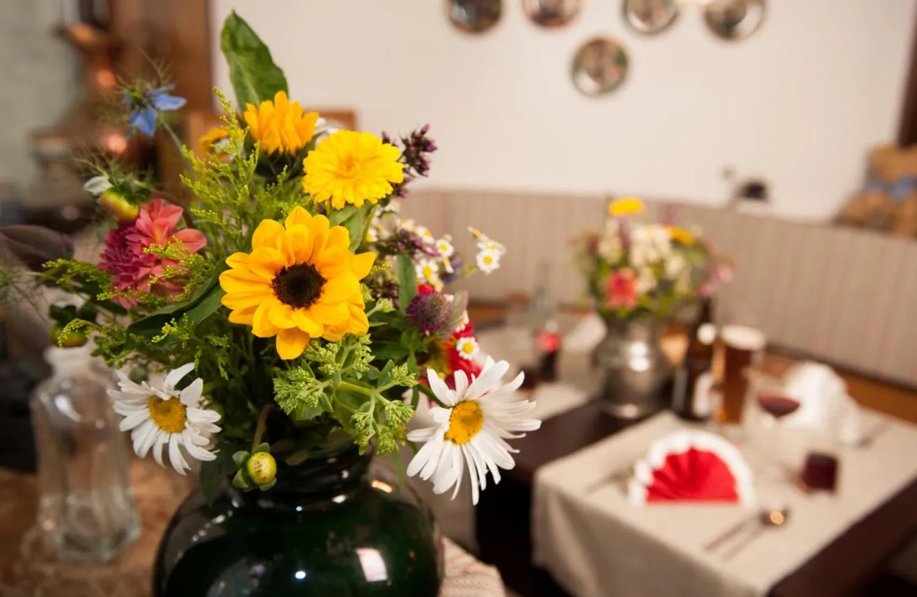 Restaurant/places to eat in Stern Hotel Soller