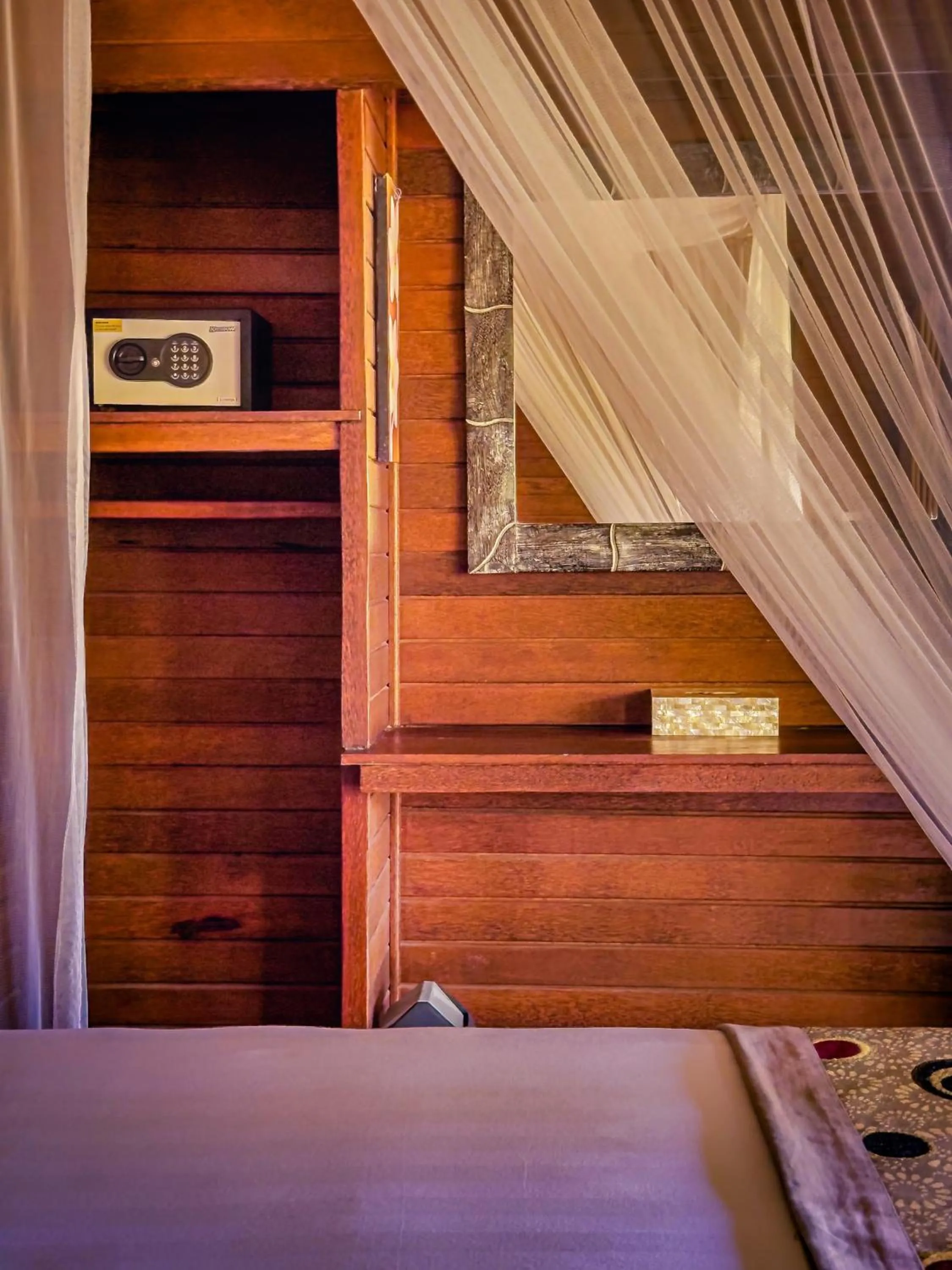 Bedroom, Bed in Island Garden Huts Lembongan
