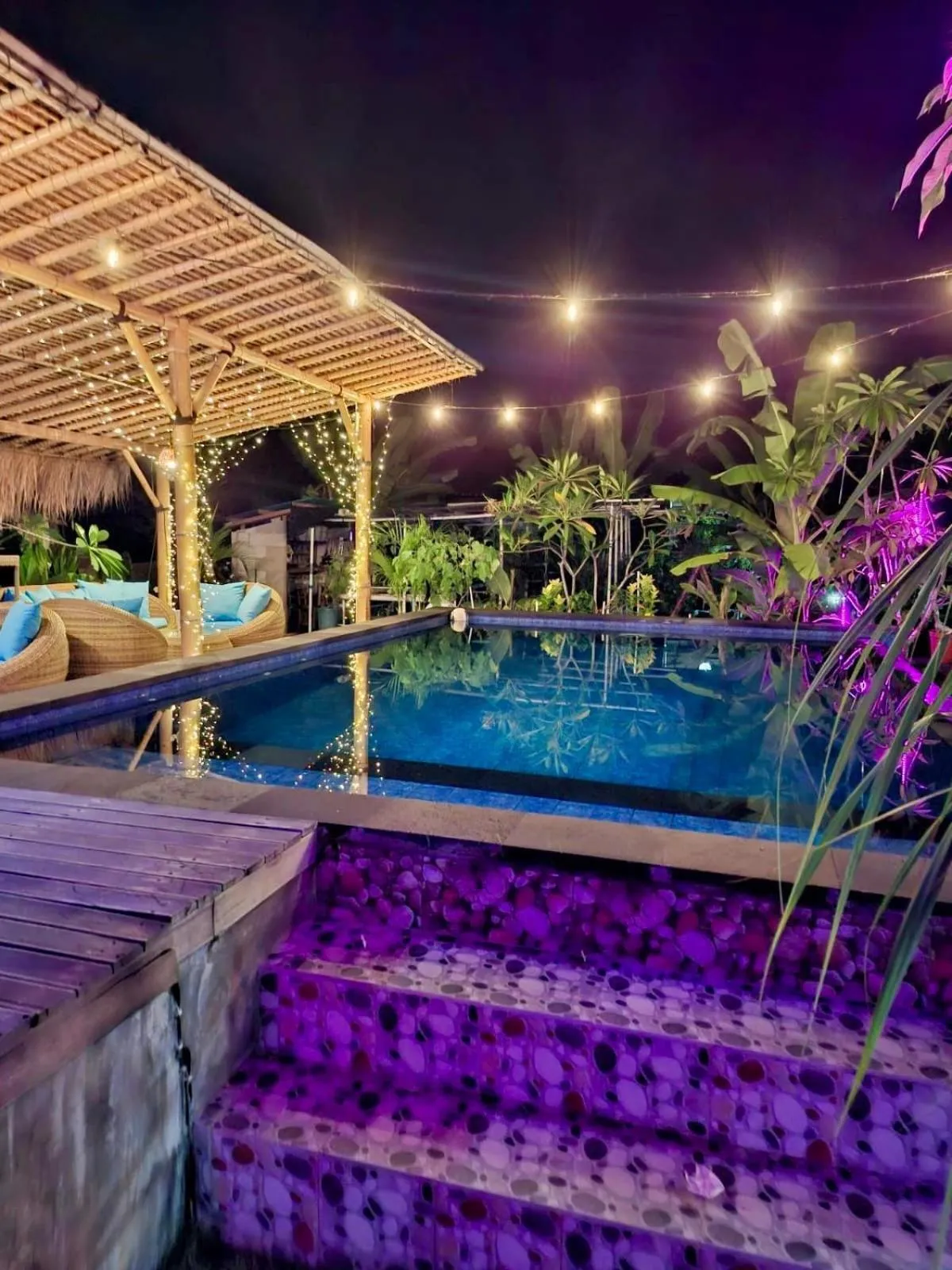 Swimming pool in Island Garden Huts Lembongan