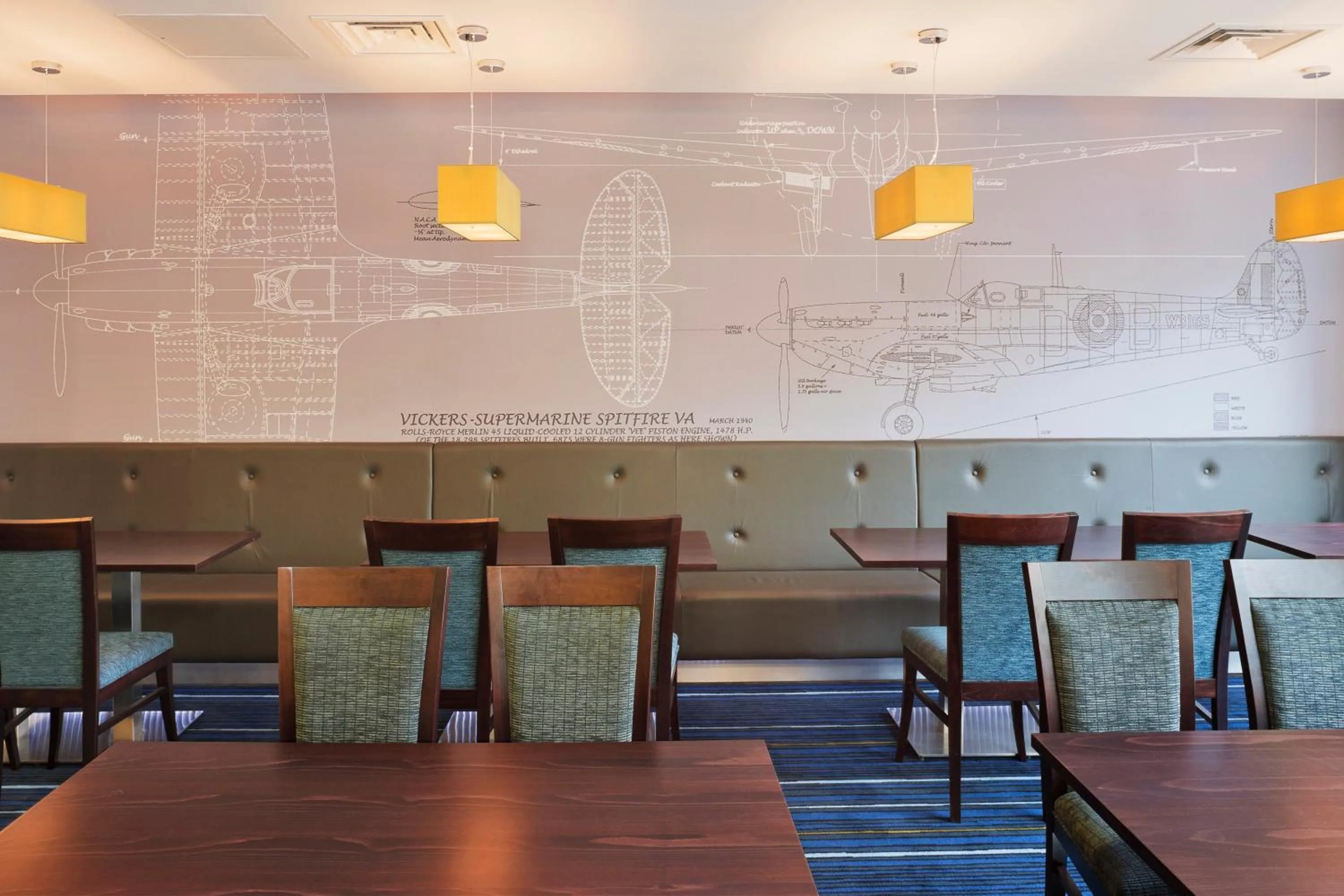Restaurant/places to eat in Holiday Inn Express Cambridge Duxford M11 Jct 10, an IHG Hotel