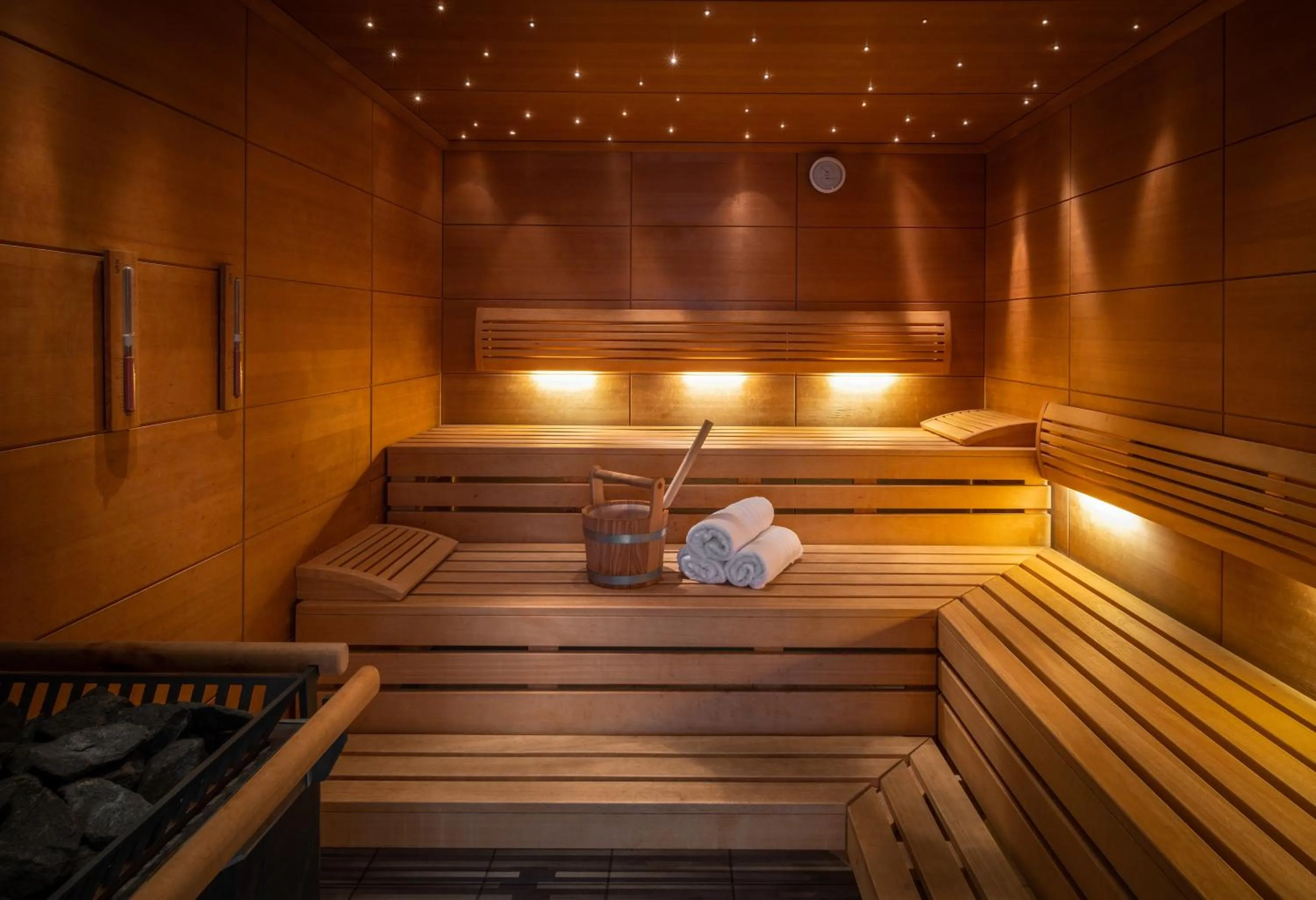 Sauna in Parkhotel am Taunus