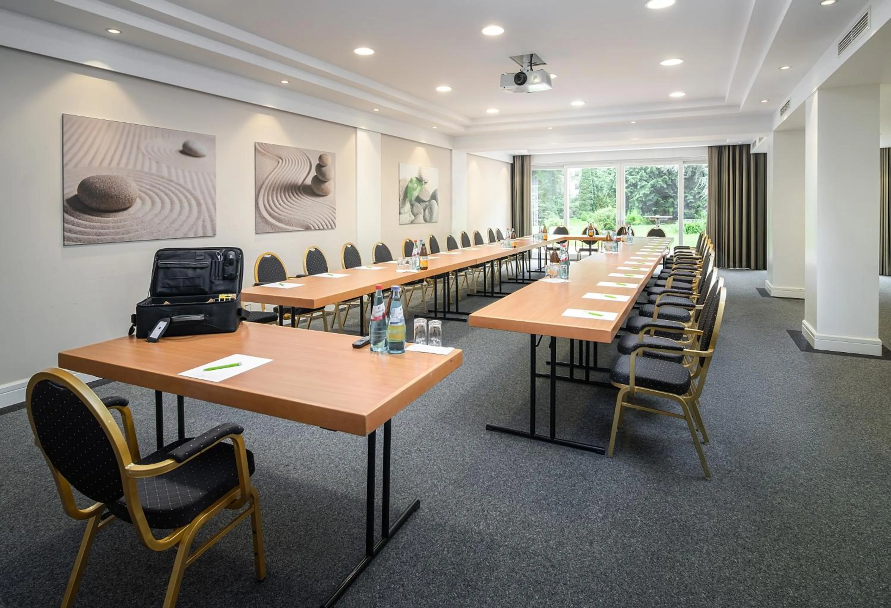 Business facilities in Parkhotel am Taunus