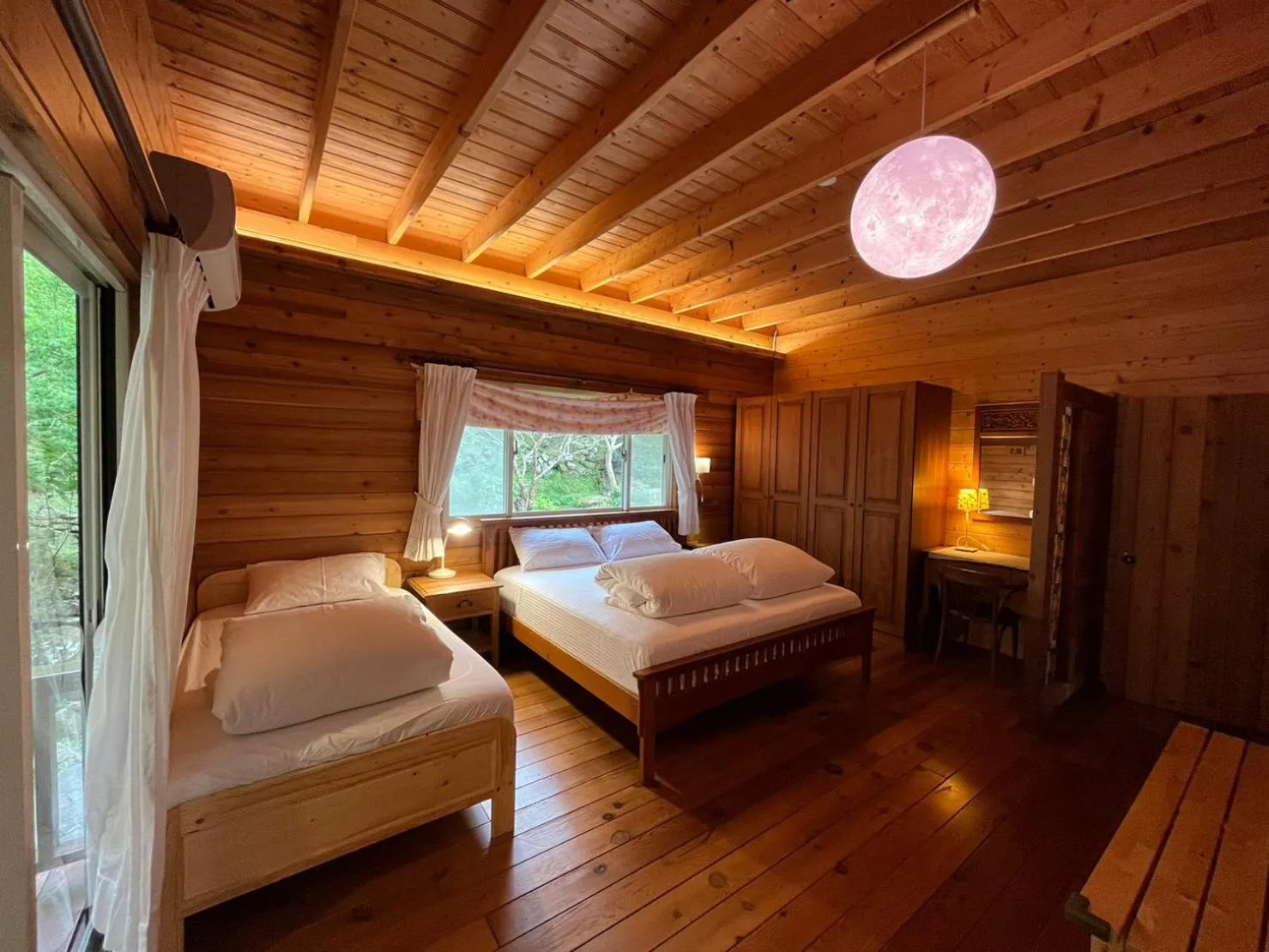 Photo of the whole room in Wen Qiao Villa