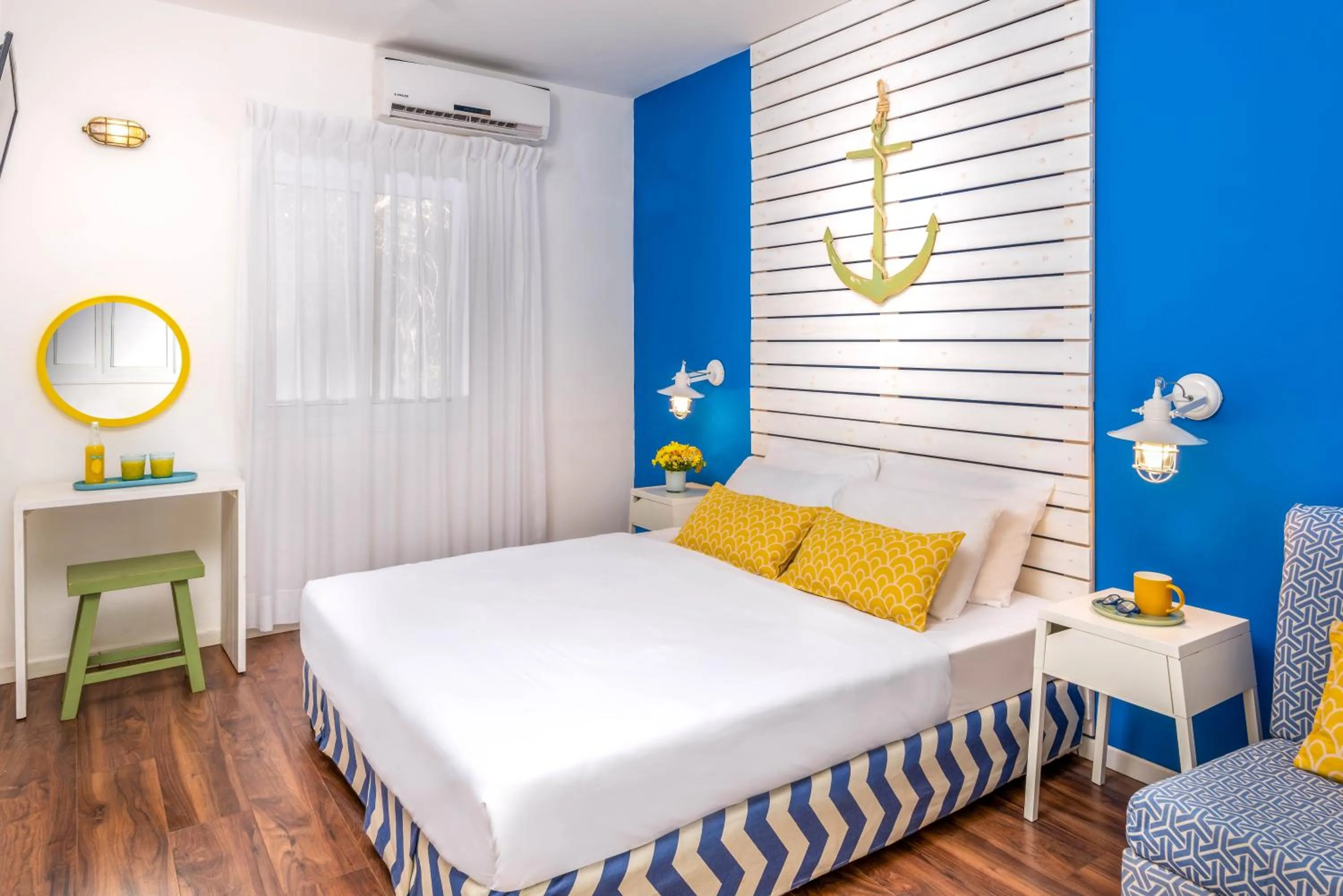 Photo of the whole room, Bed in Travel Hotel Gesher Haziv