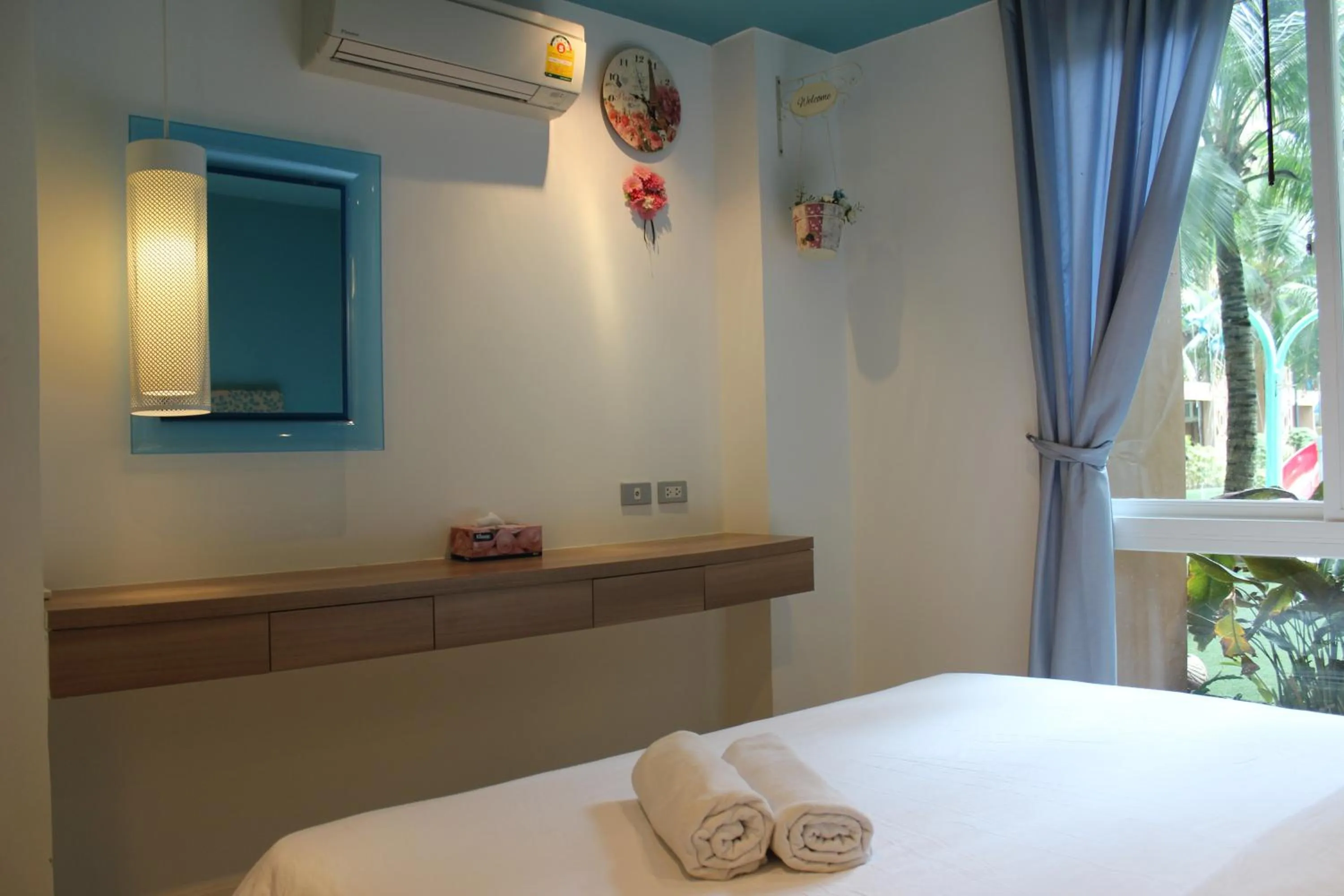 Bed in Atlantis Condo Resort Jomtien TLH