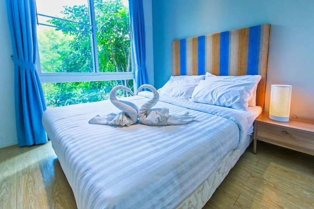 Bed in Atlantis Condo Resort Jomtien TLH
