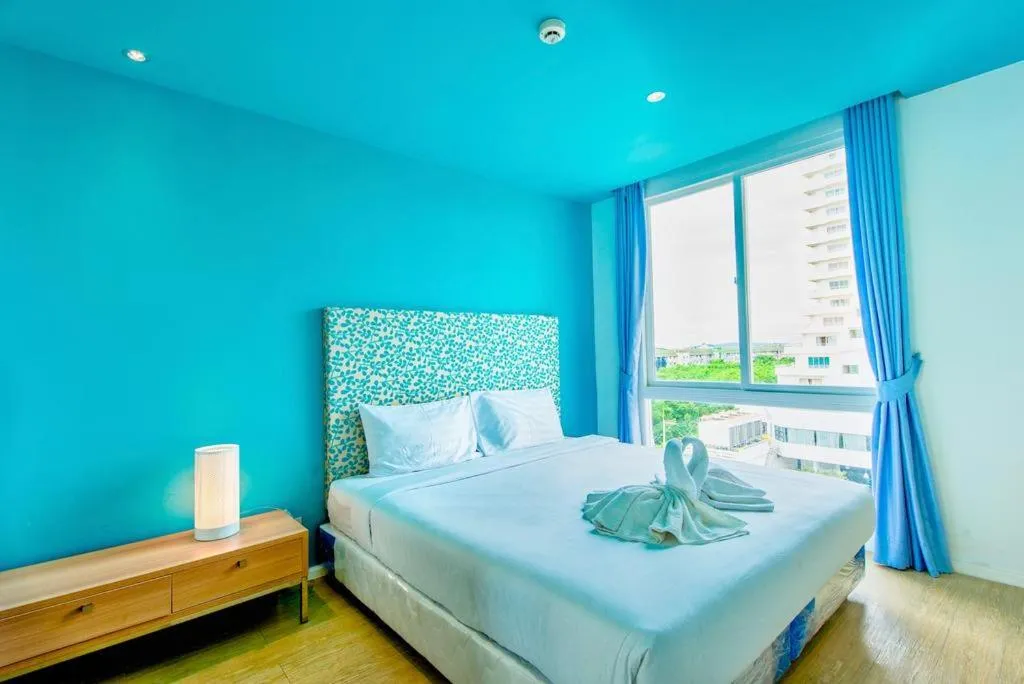 Bed in Atlantis Condo Resort Jomtien TLH