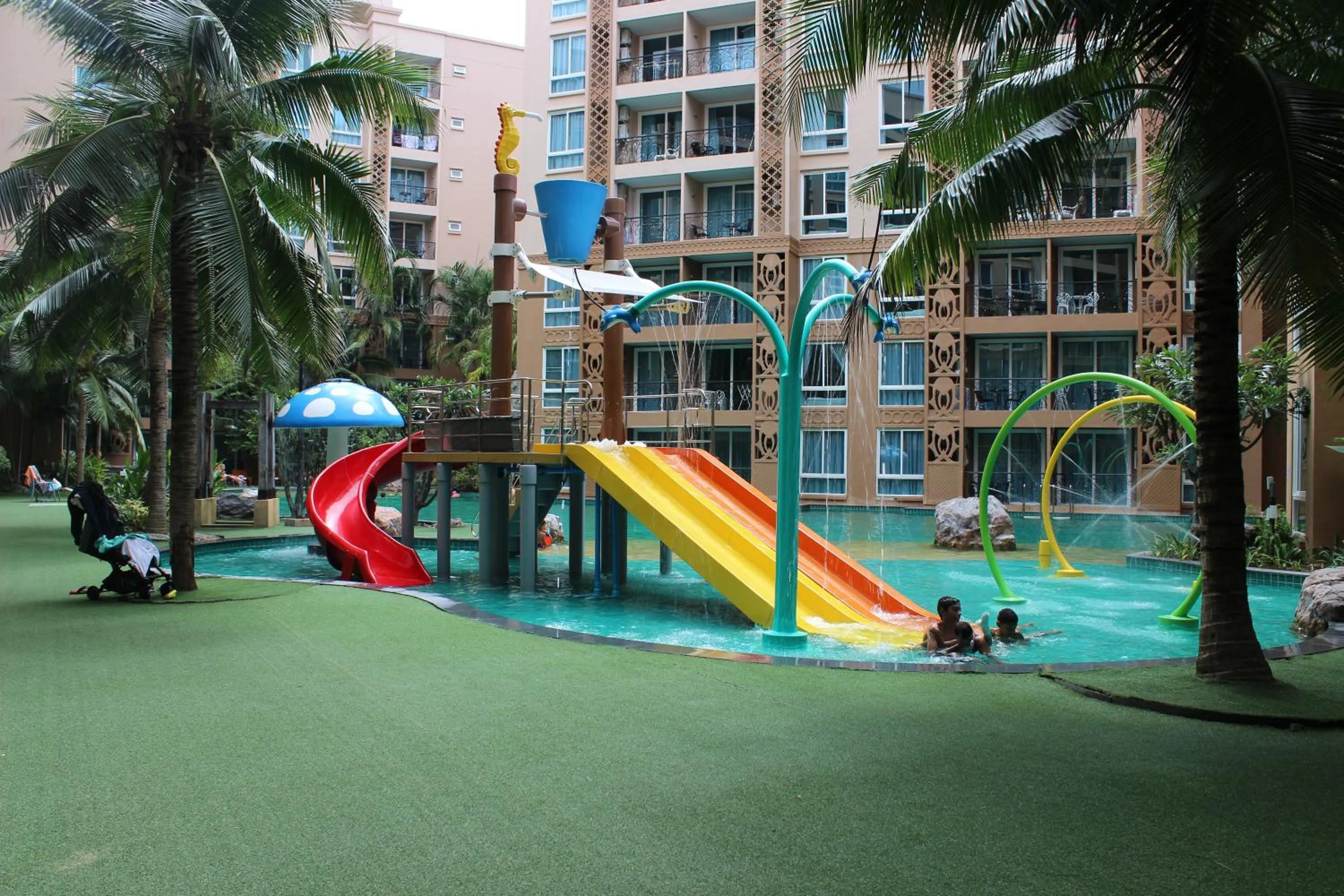 Atlantis Condo Resort Jomtien TLH