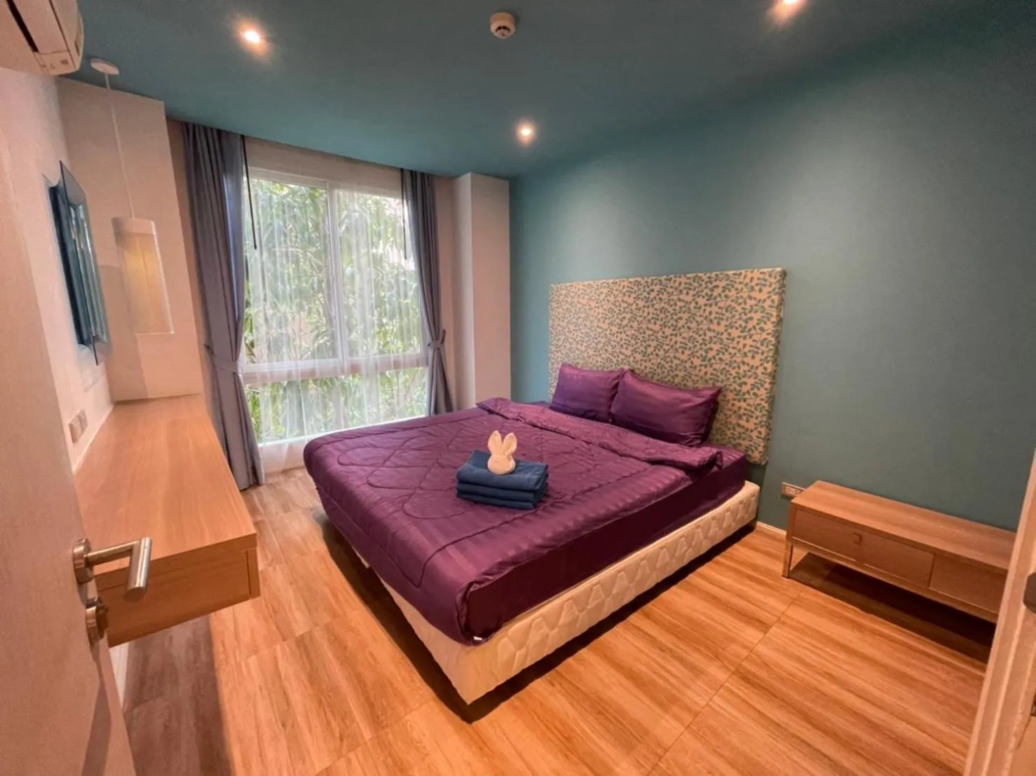 Photo of the whole room, Bed in Atlantis Condo Resort Jomtien TLH