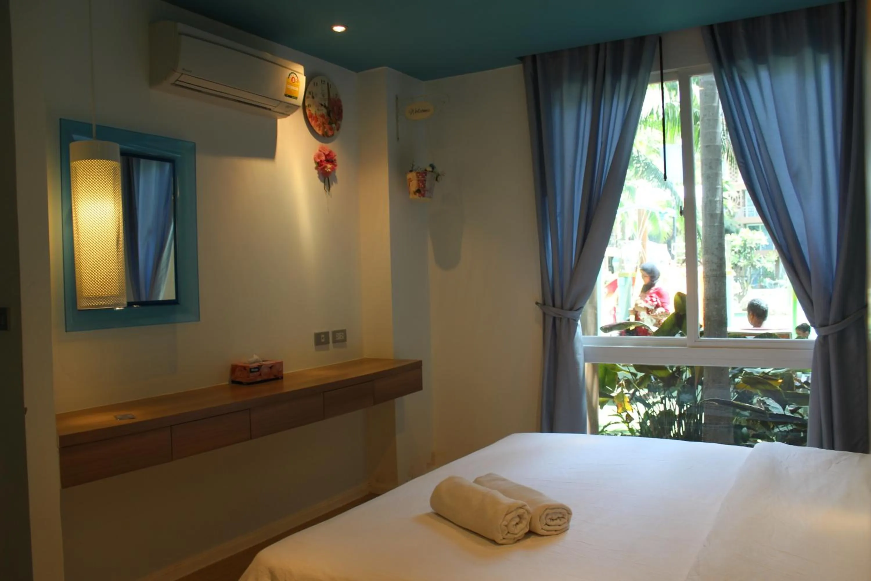 Bed in Atlantis Condo Resort Jomtien TLH