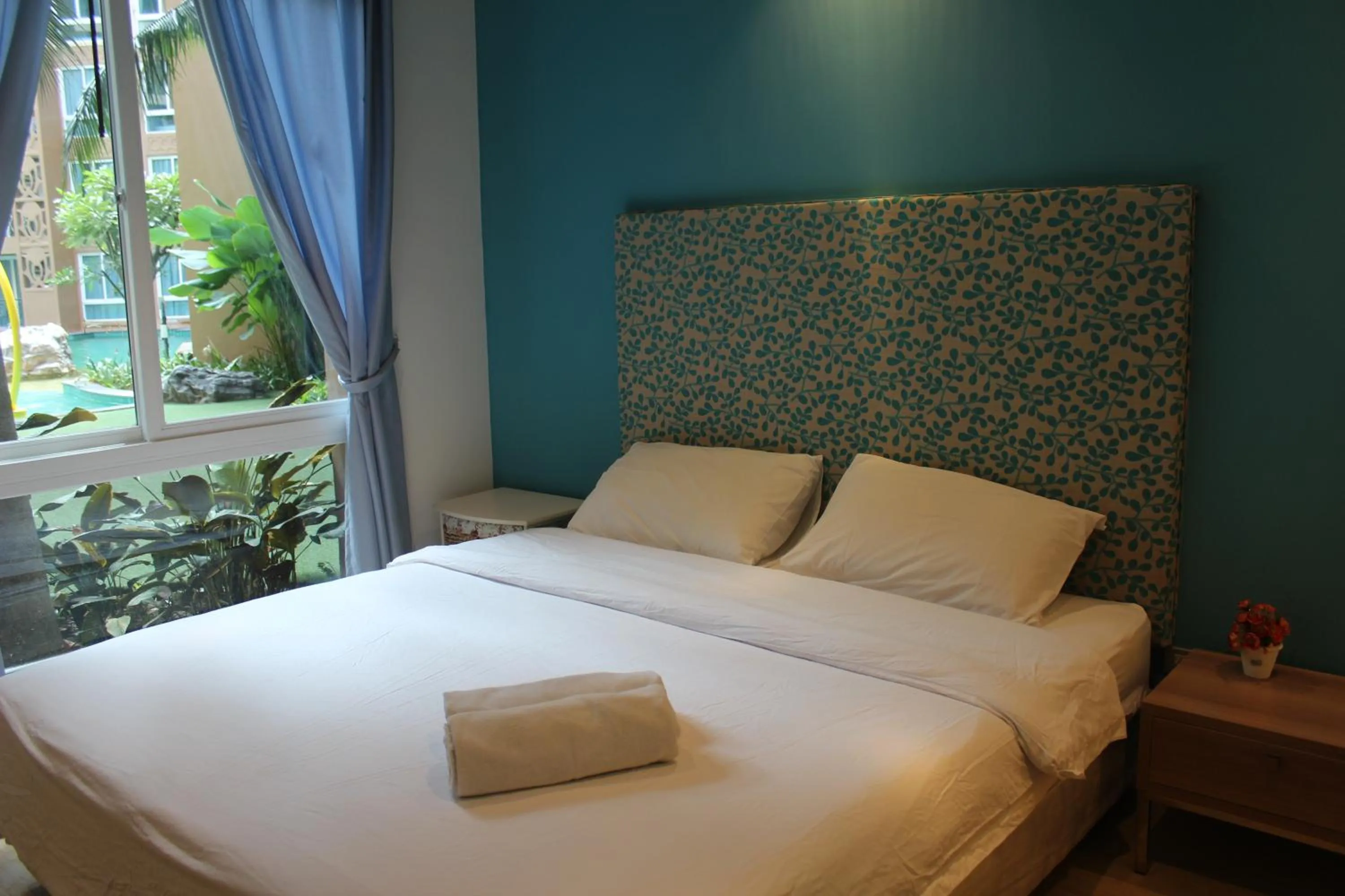 Bedroom, Bed in Atlantis Condo Resort Jomtien TLH