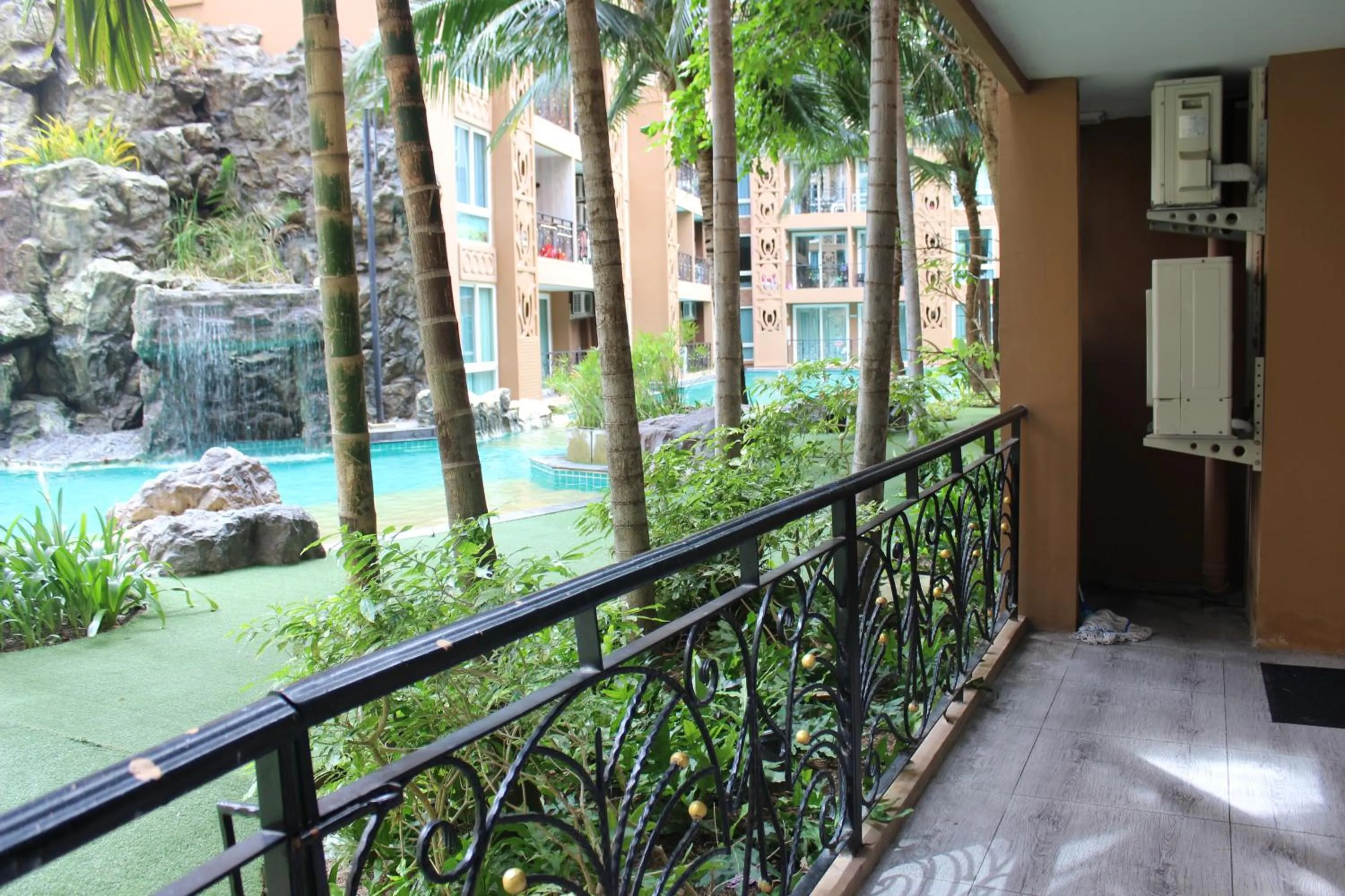 Atlantis Condo Resort Jomtien TLH