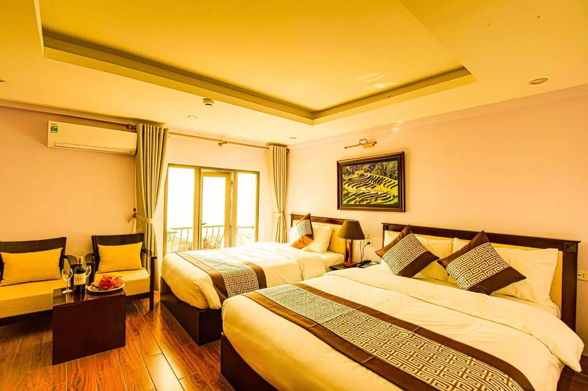 Photo of the whole room, Bed in Le Bordeaux Sapa Hotel