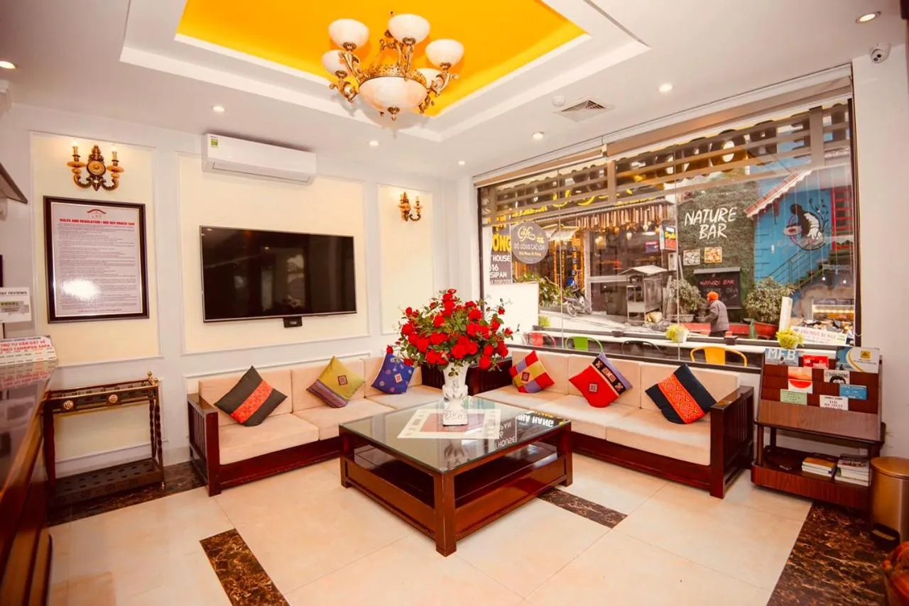 Lobby or reception in Le Bordeaux Sapa Hotel