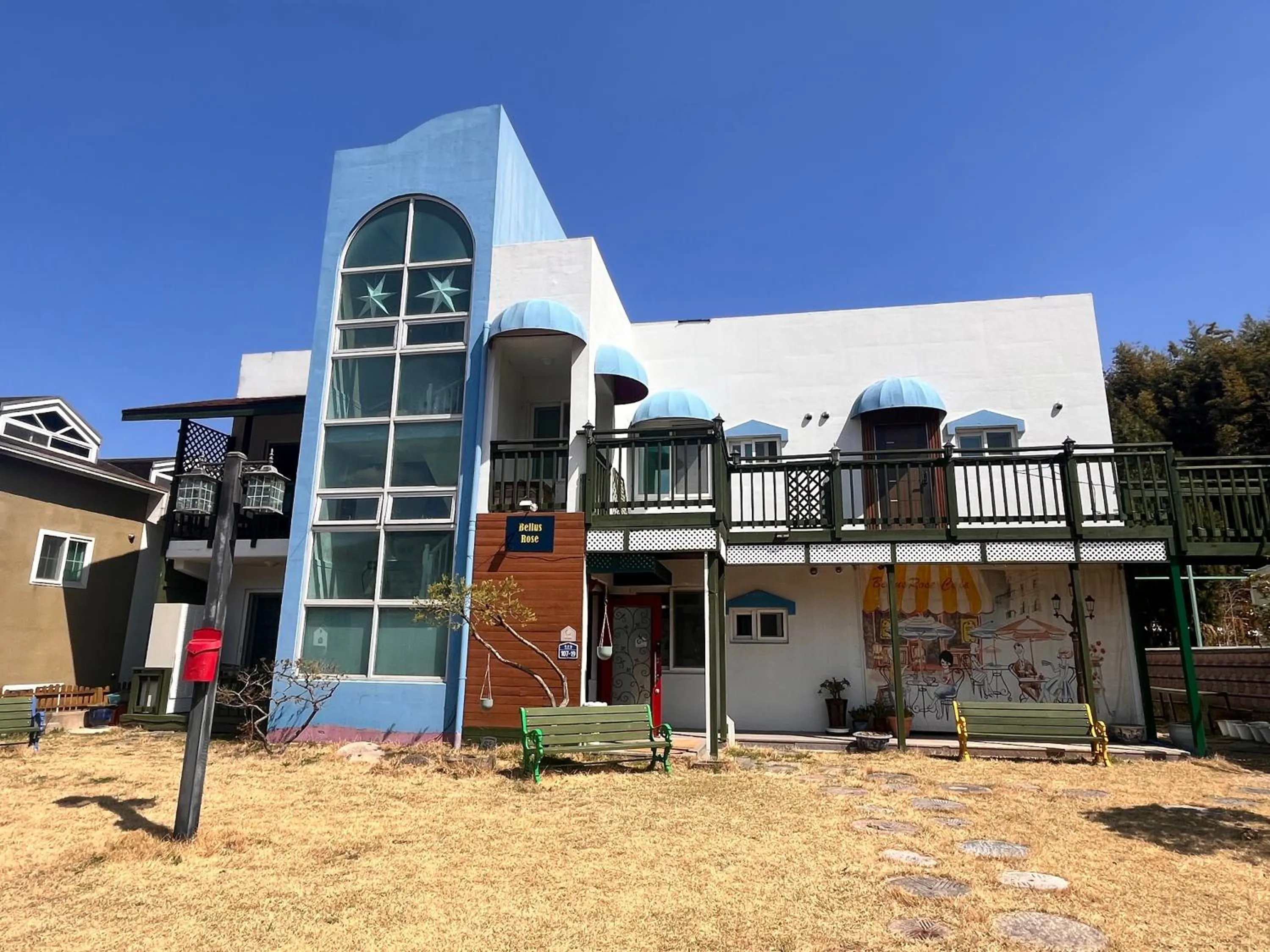 Bellus-Rose Pension Gyeongju