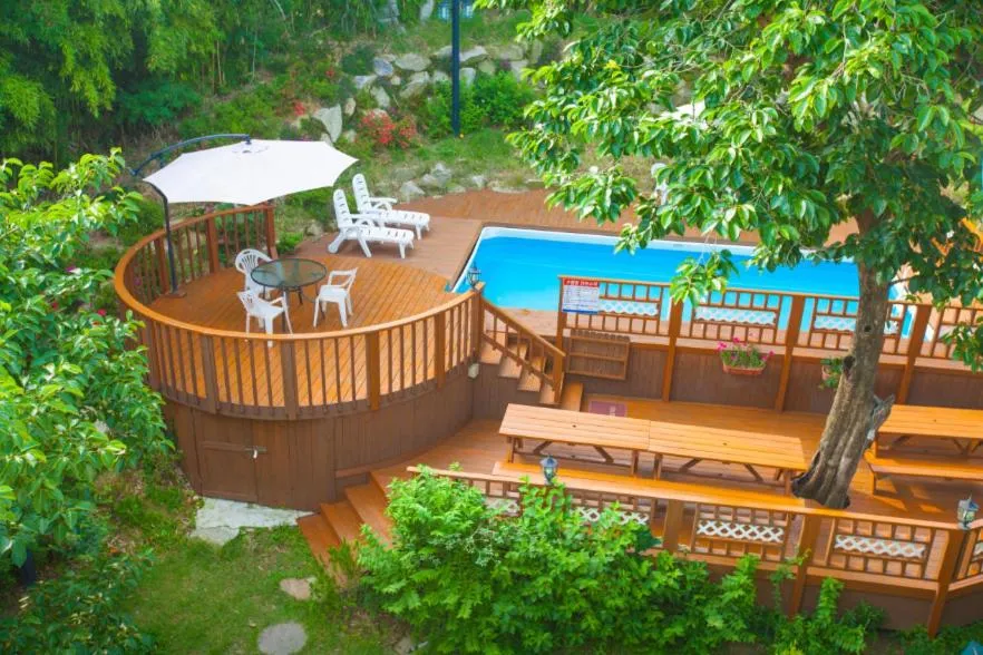 Bellus-Rose Pension Gyeongju