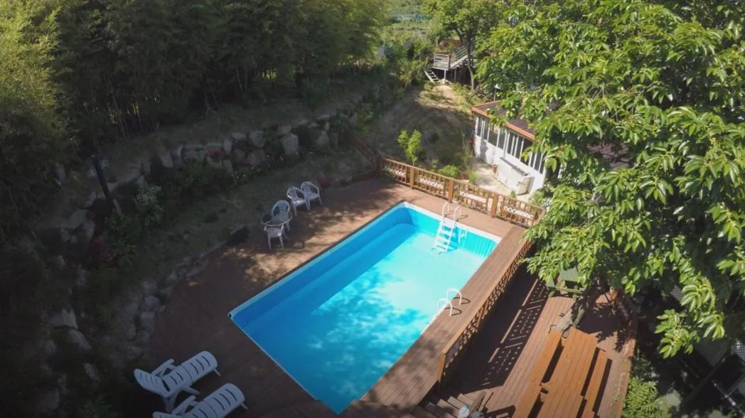 Bellus-Rose Pension Gyeongju