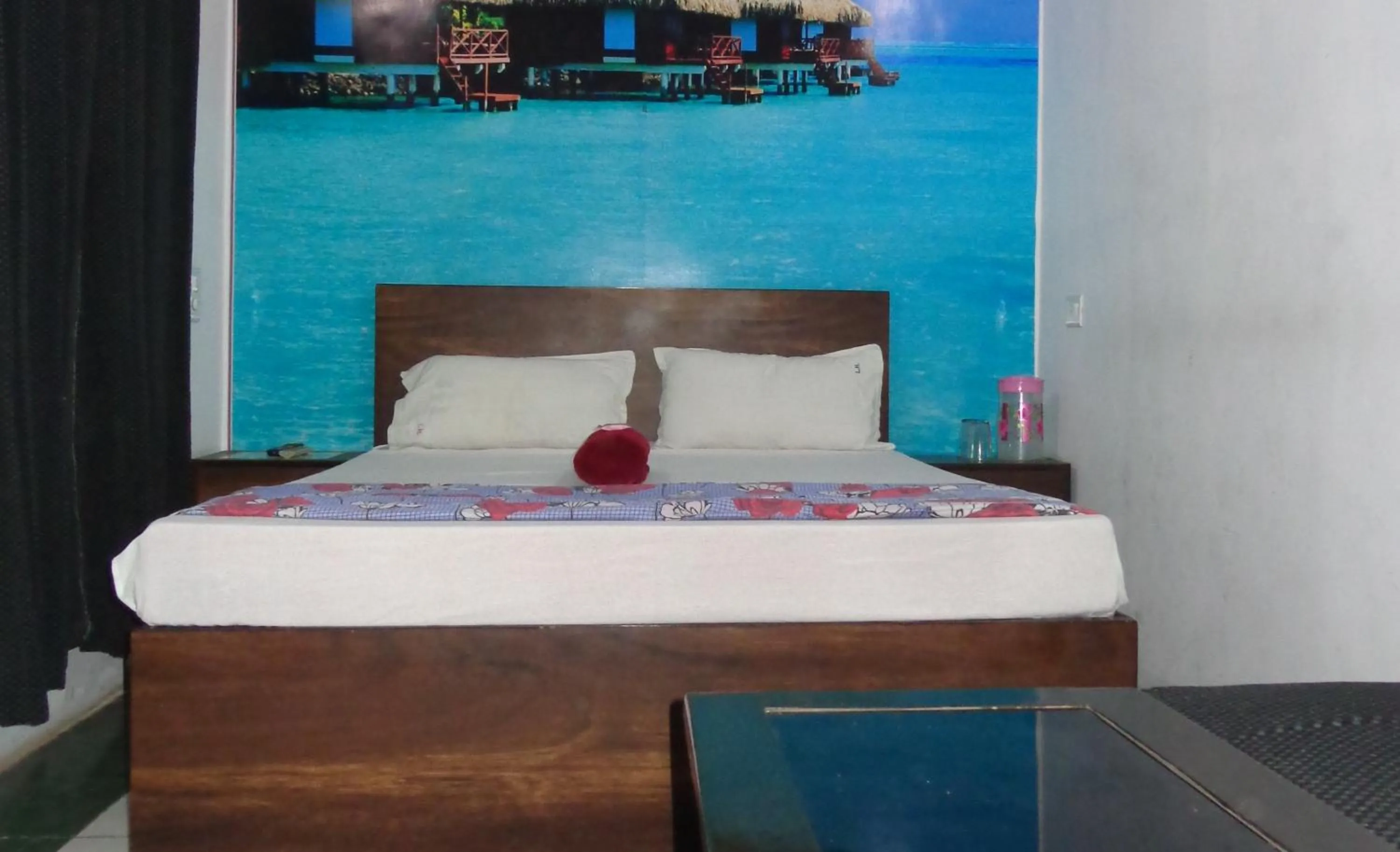 Bed in Luxmi Hotel