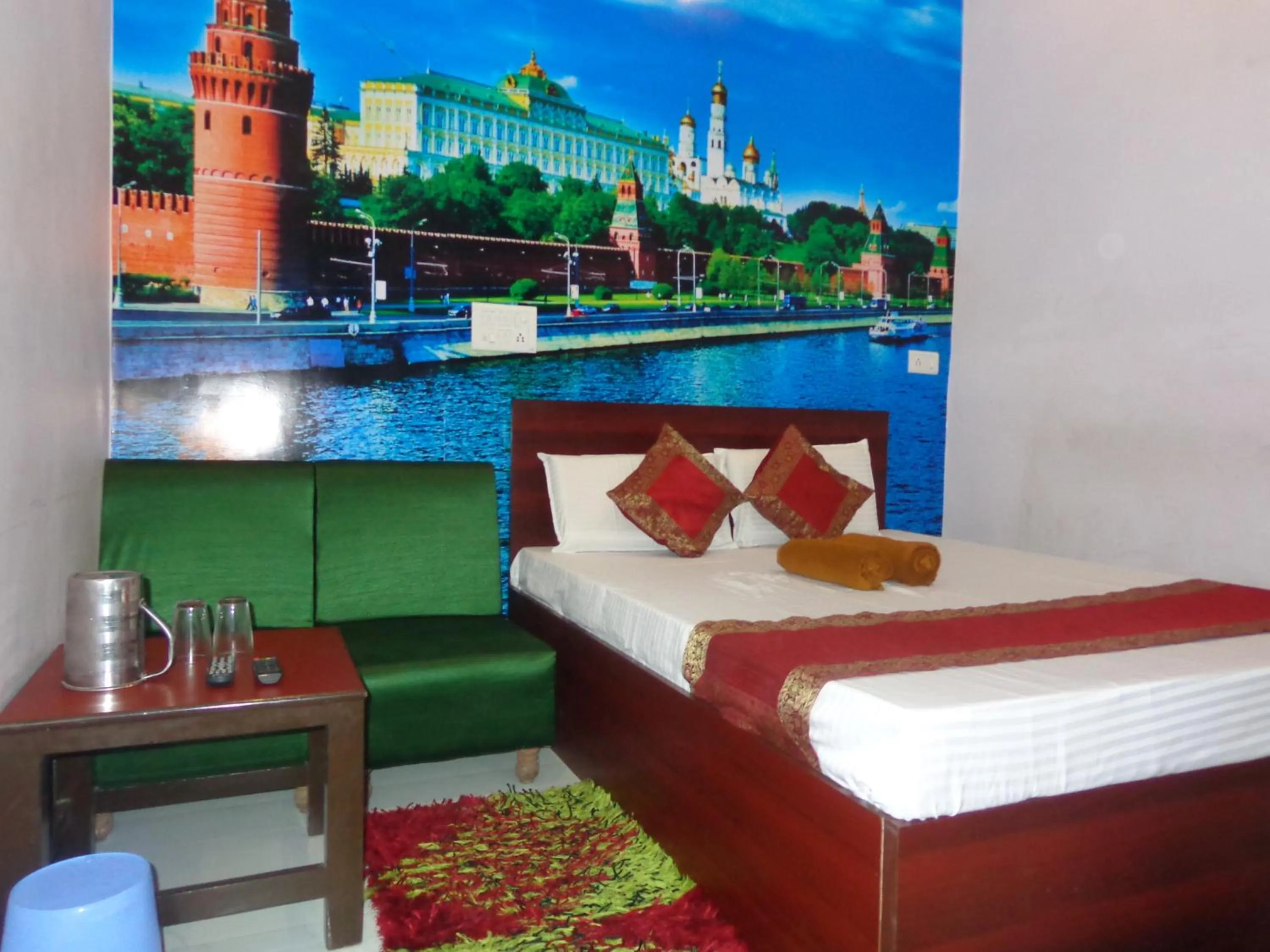 Bedroom, Bed in Luxmi Hotel